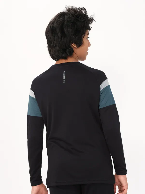 Boys Colorblock Slim Fit Crew Neck T-shirt with DOUBLE COOL - Image 3