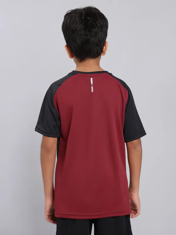 Boys Colorblock Slim Fit Crew Neck T-shirt with TECHNO COOL+ - Image 5