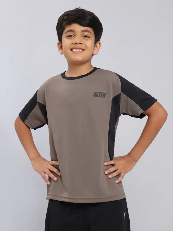 Boys Colorblock Slim Fit Crew Neck T-shirt with TECHNO COOL+ - Image 8