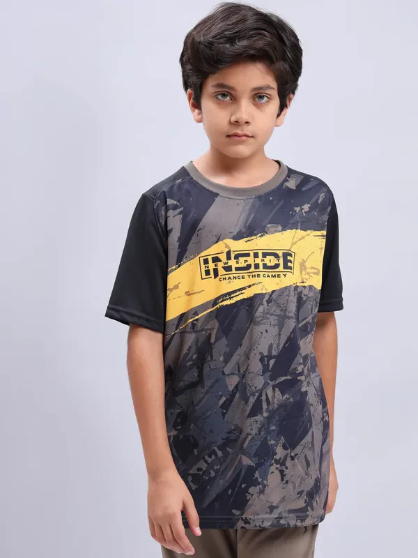 Boys Printed Slim Fit Crew Neck T-shirt with TECHNOLITE - Image 6