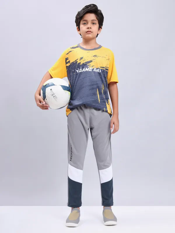 Boys Colorblock Slim Fit Trackpants with TECHNO GUARD - Image 2
