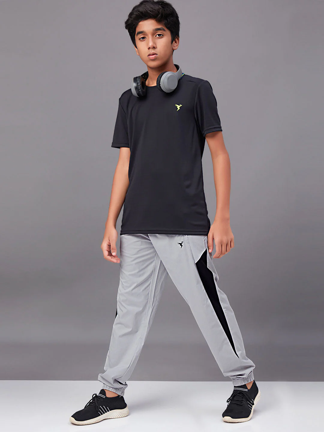 Boys Colorblock Slim Fit Sports Trackpants with TS LYTRA - Image 4