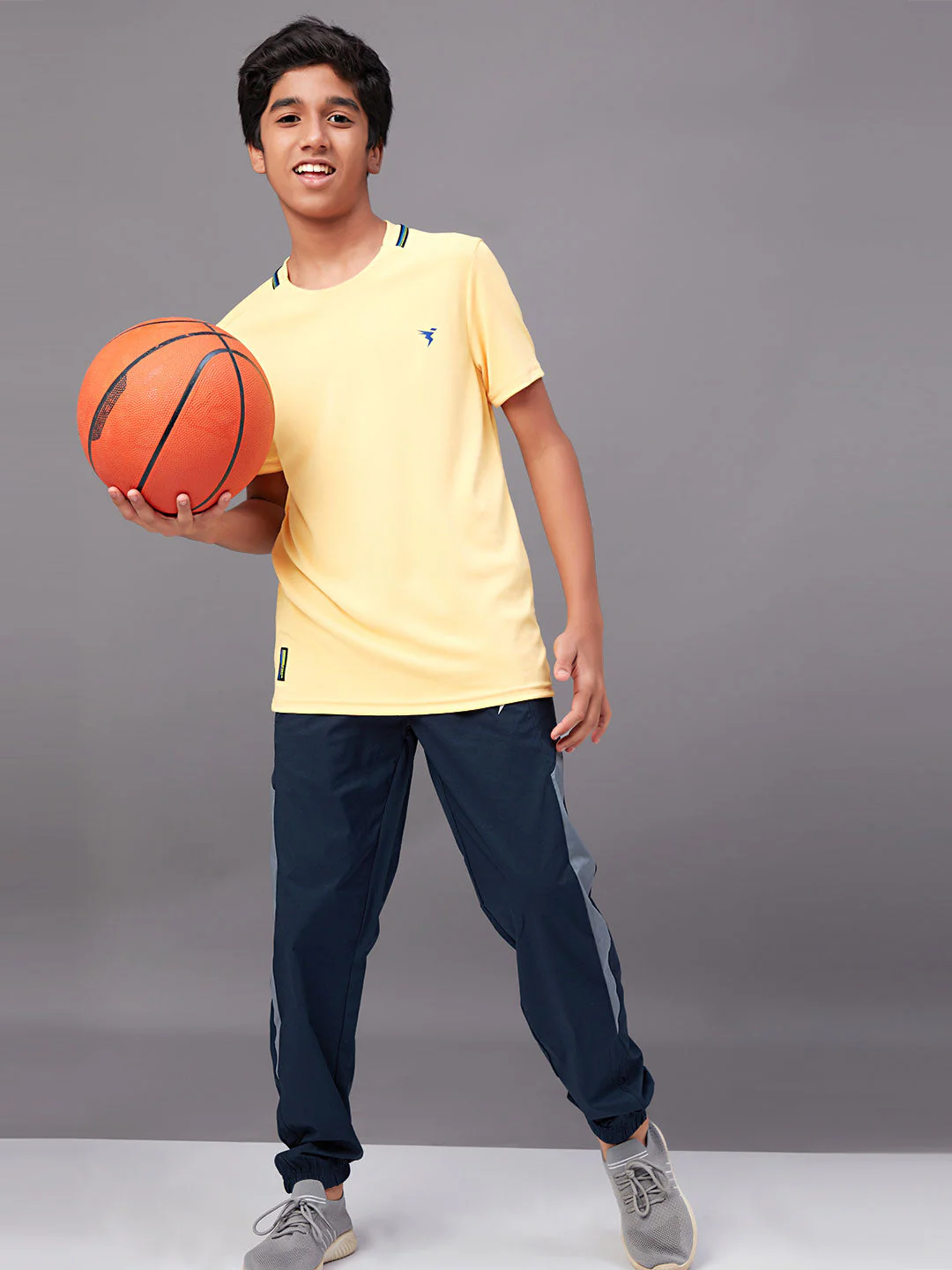 Boys Colorblock Slim Fit Sports Trackpants with TS LYTRA - Image 4
