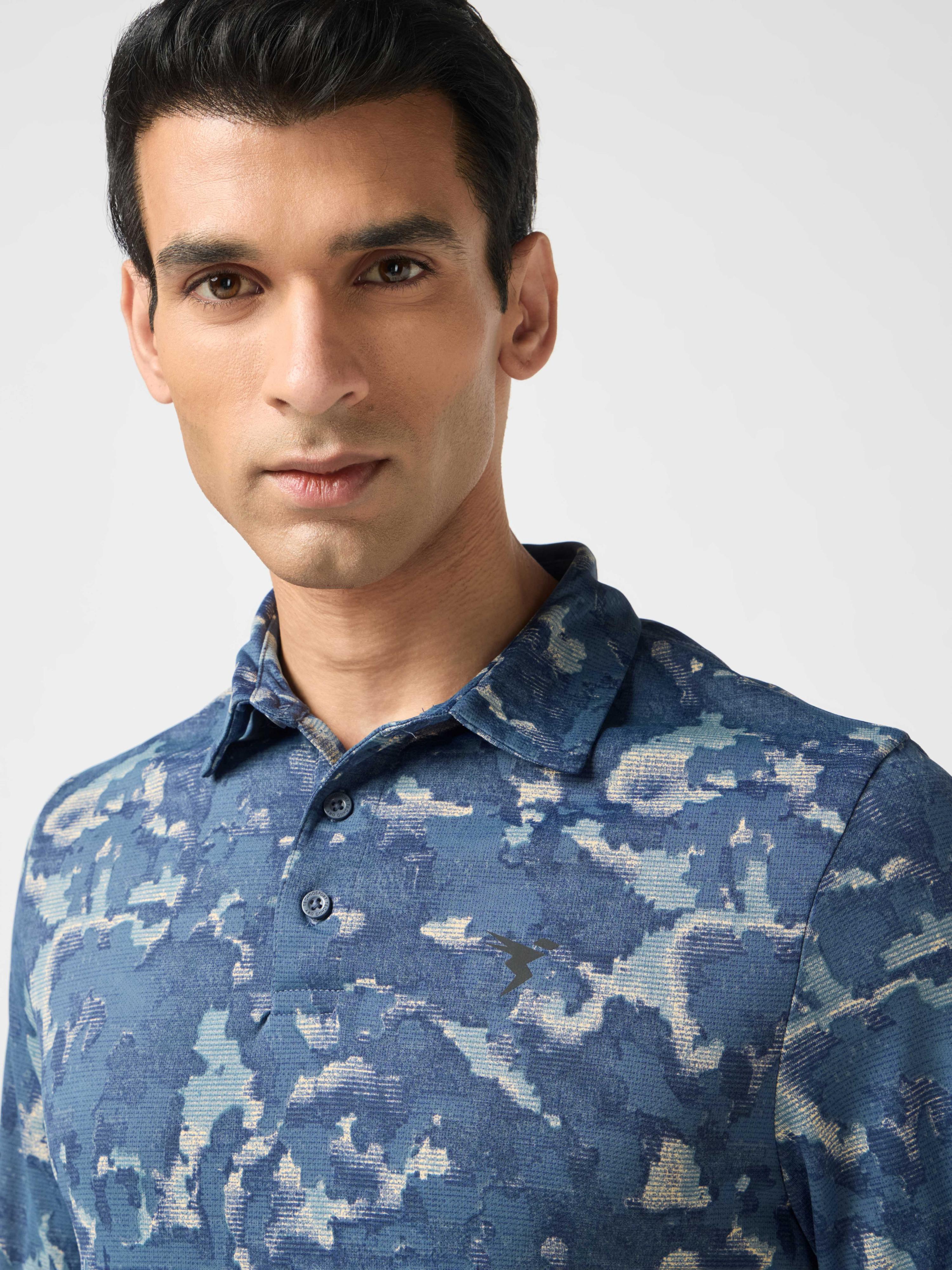 Men Abstract Printed Slim Fit Henley Neck Sports T-Shirt with TECHNOCOOL+ - Image 5