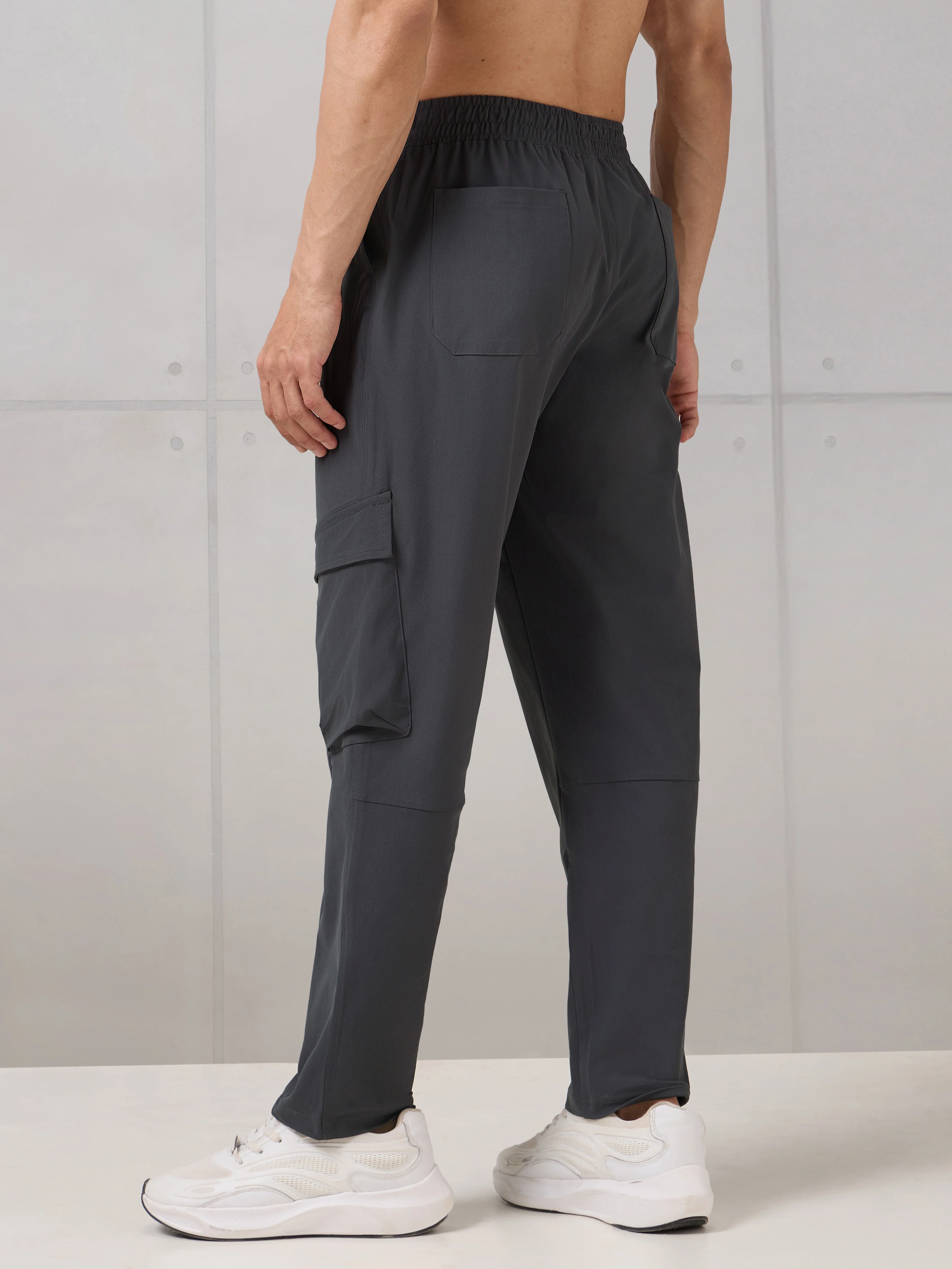Men Active Out Cargo Trackpants with DURACOOL+ - Image 4