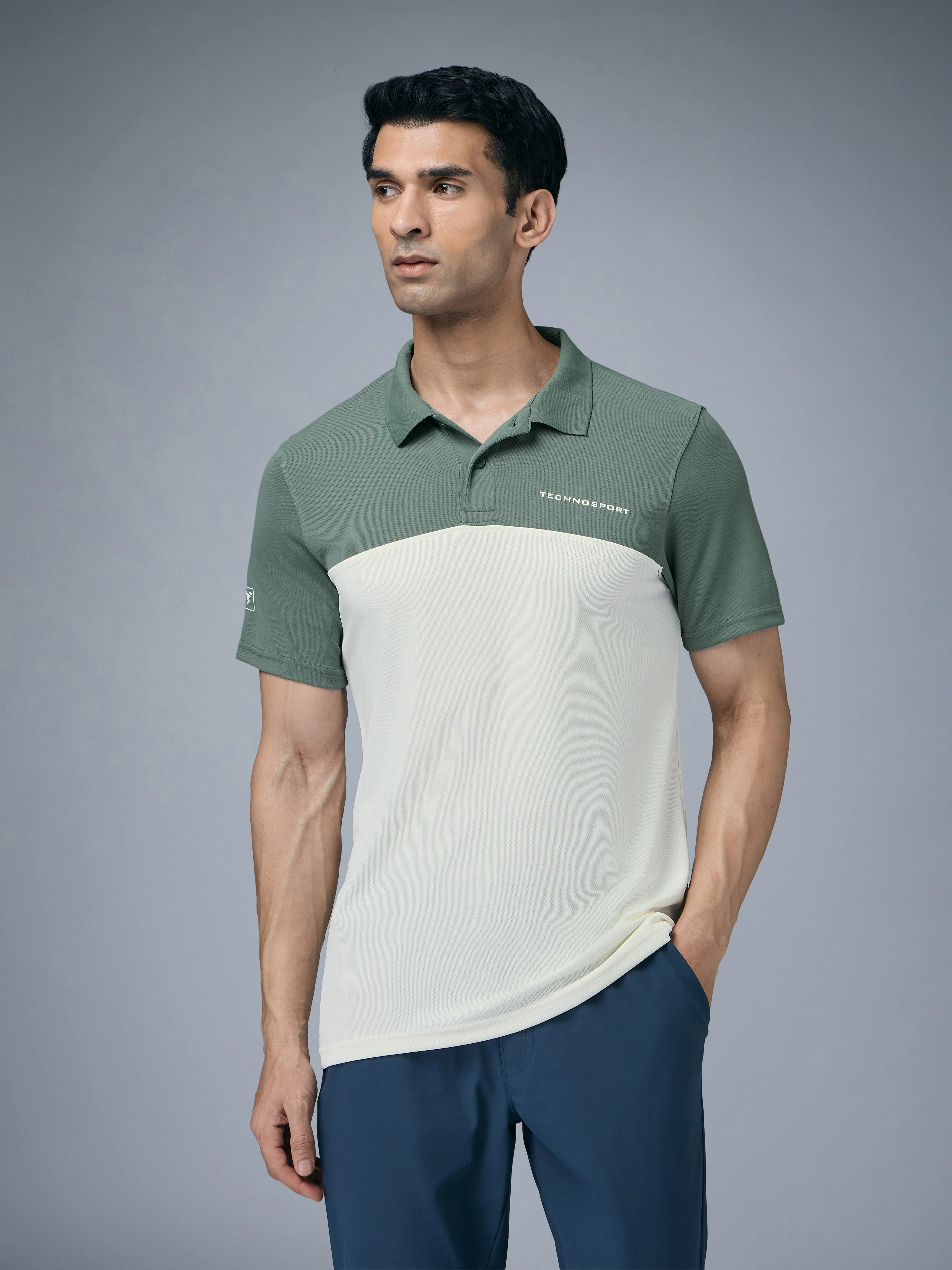 Men Colorblock Relax Fit Polo T-shirt with TECHNO COOL+ - Image 2