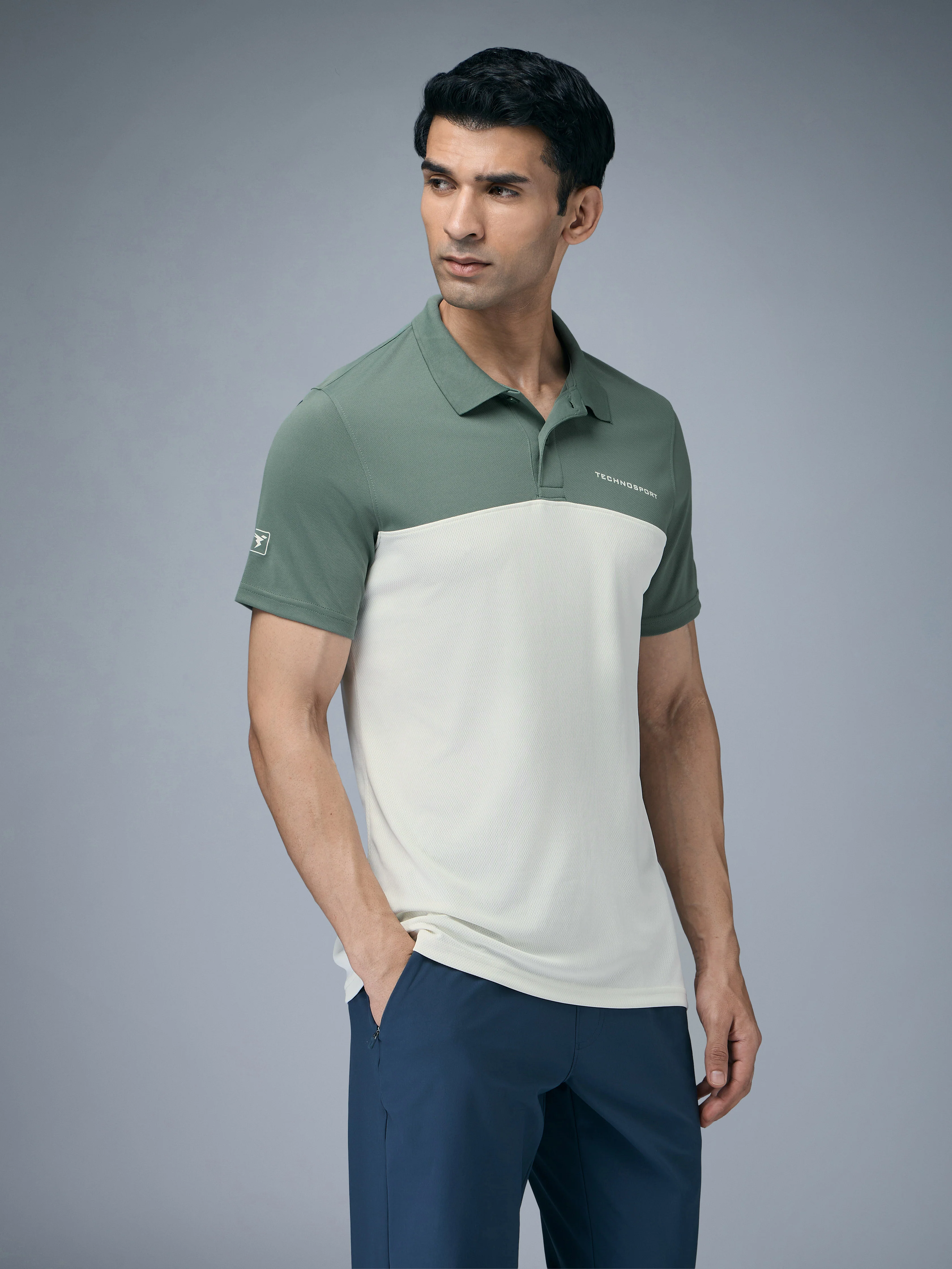 Men Colorblock Relax Fit Polo T-shirt with TECHNO COOL+ - Image 4