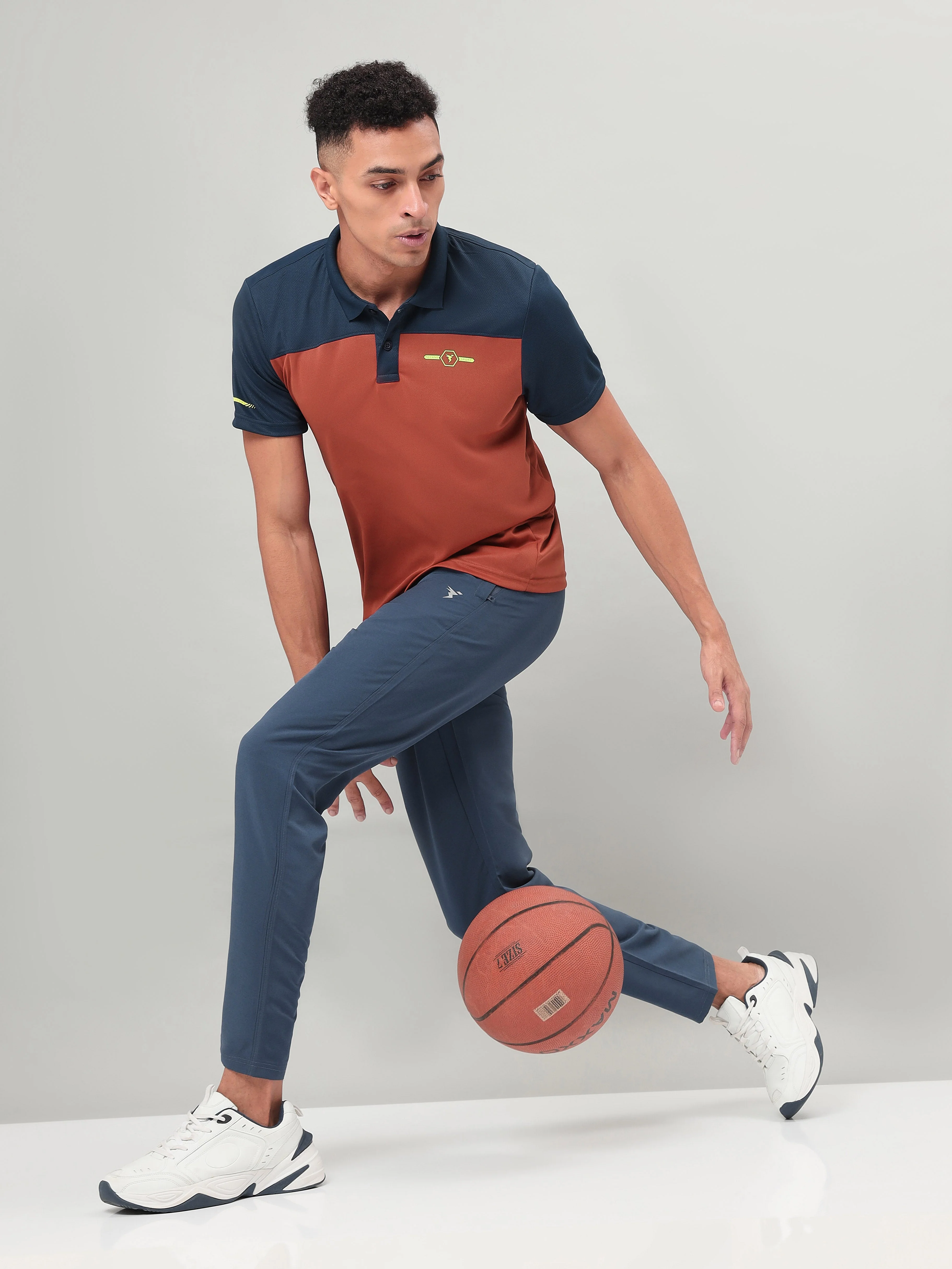 Men Colorblock Relax Fit Polo T-shirt with TECHNO COOL+ - Image 6