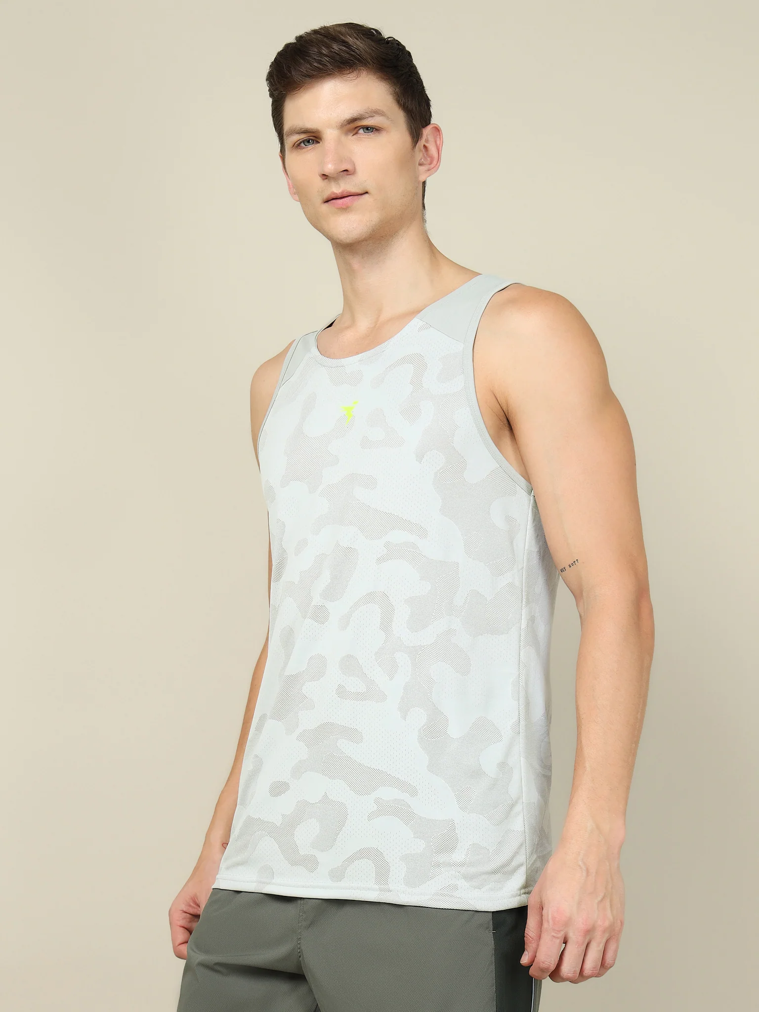 Men Colorblock Slim Fit Crew Neck Innerwear Vest with VENTMESH - Image 4