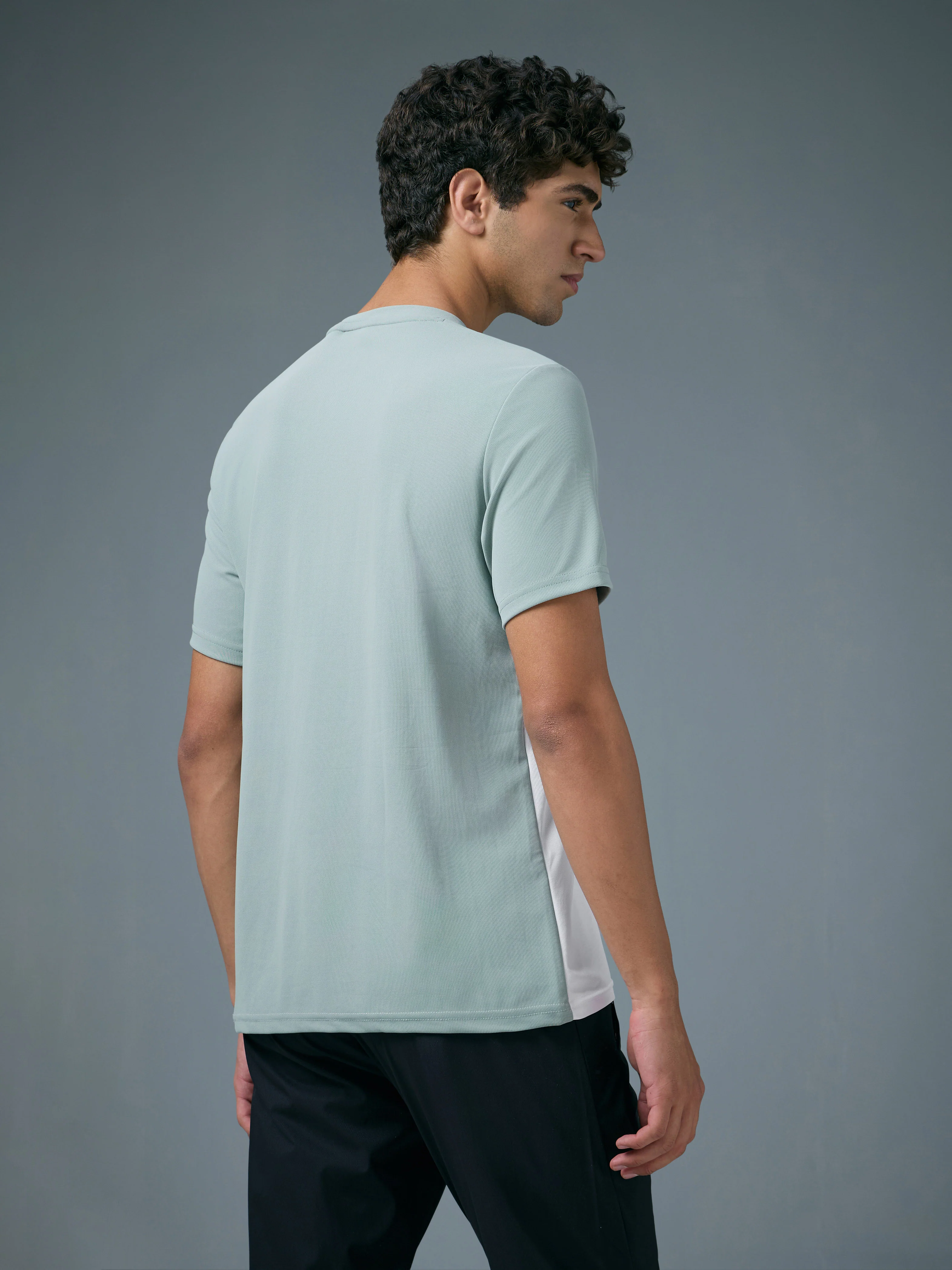 Men Colorblock Slim Fit Crew Neck T-shirt with MATPIQ - Image 3