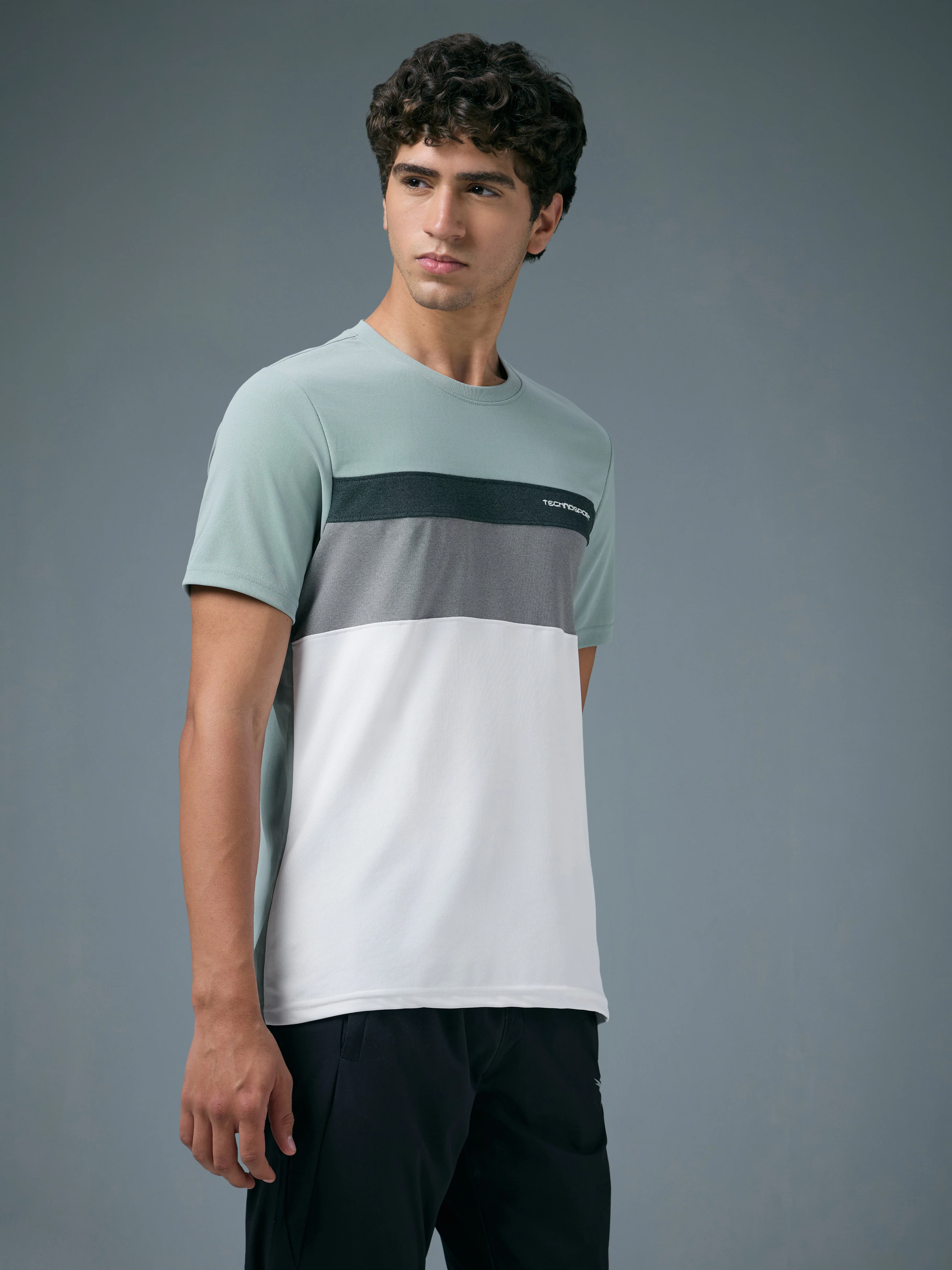 Men Colorblock Slim Fit Crew Neck T-shirt with MATPIQ - Image 4