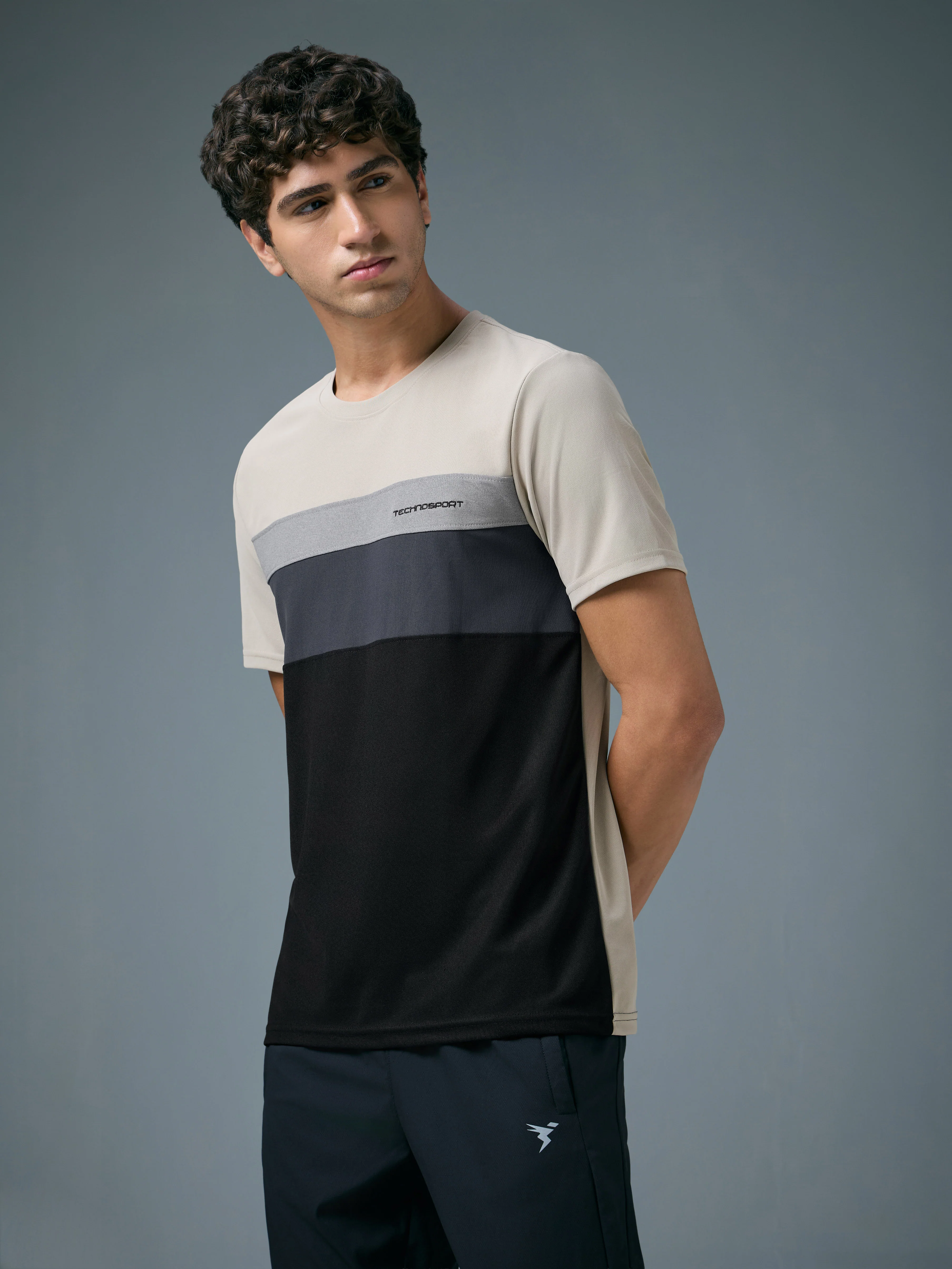 Men Colorblock Slim Fit Crew Neck T-shirt with MATPIQ - Image 4