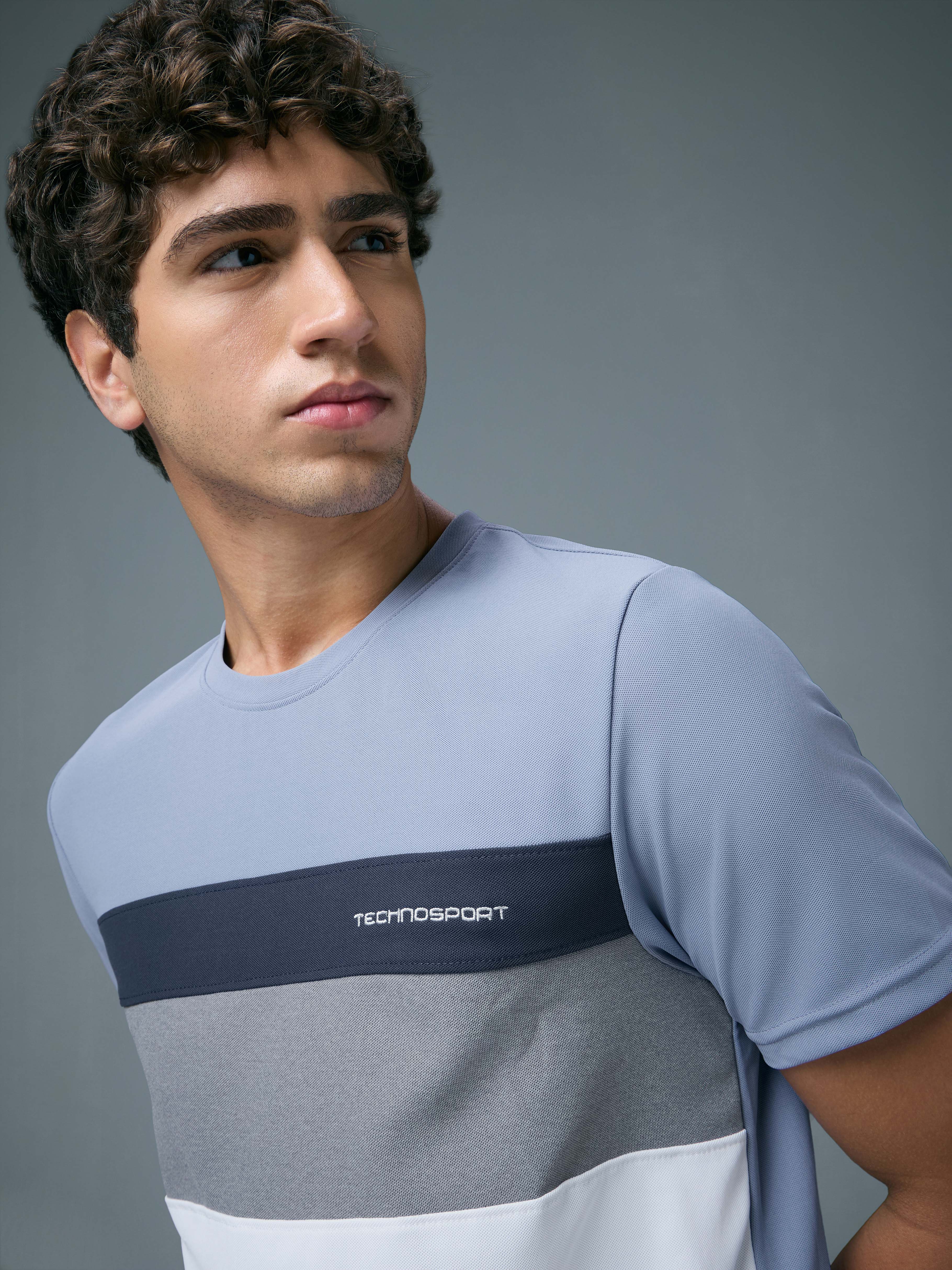 Men Colorblock Slim Fit Crew Neck T-shirt with MATPIQ - Image 6