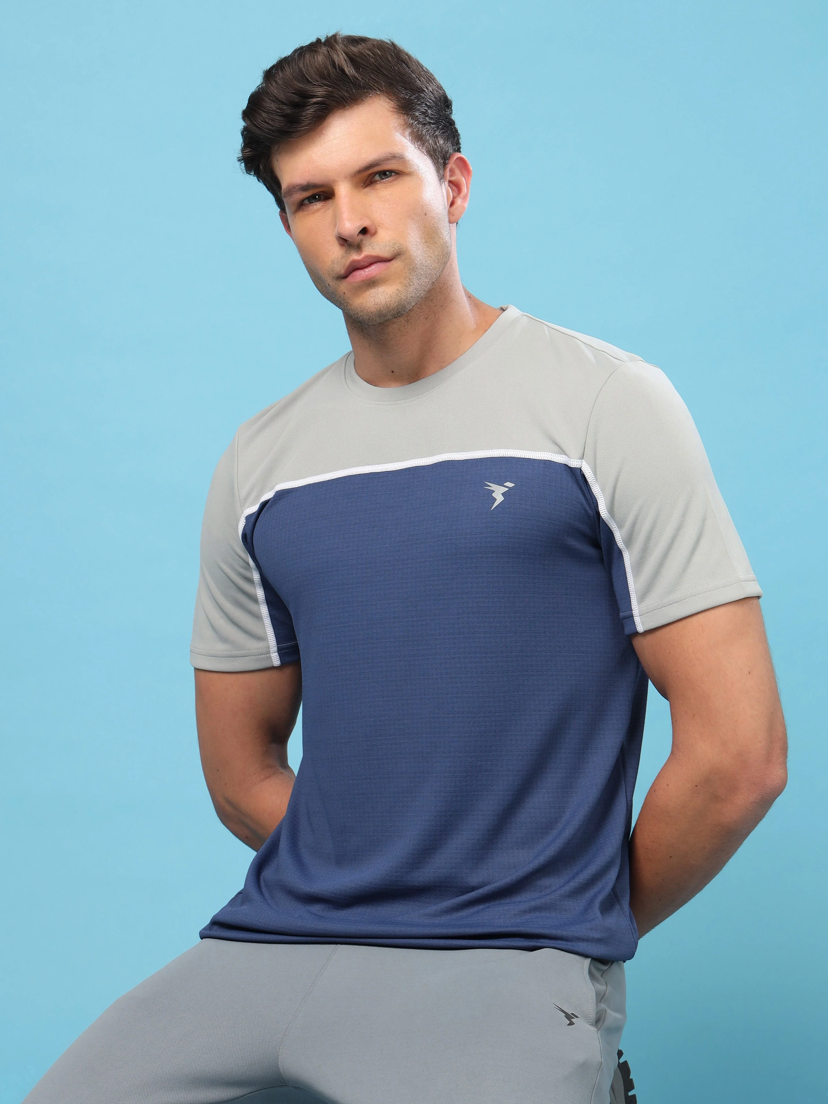 Men Colorblock Slim Fit Crew Neck T-shirt with TECHNO COOL+ - Image 10