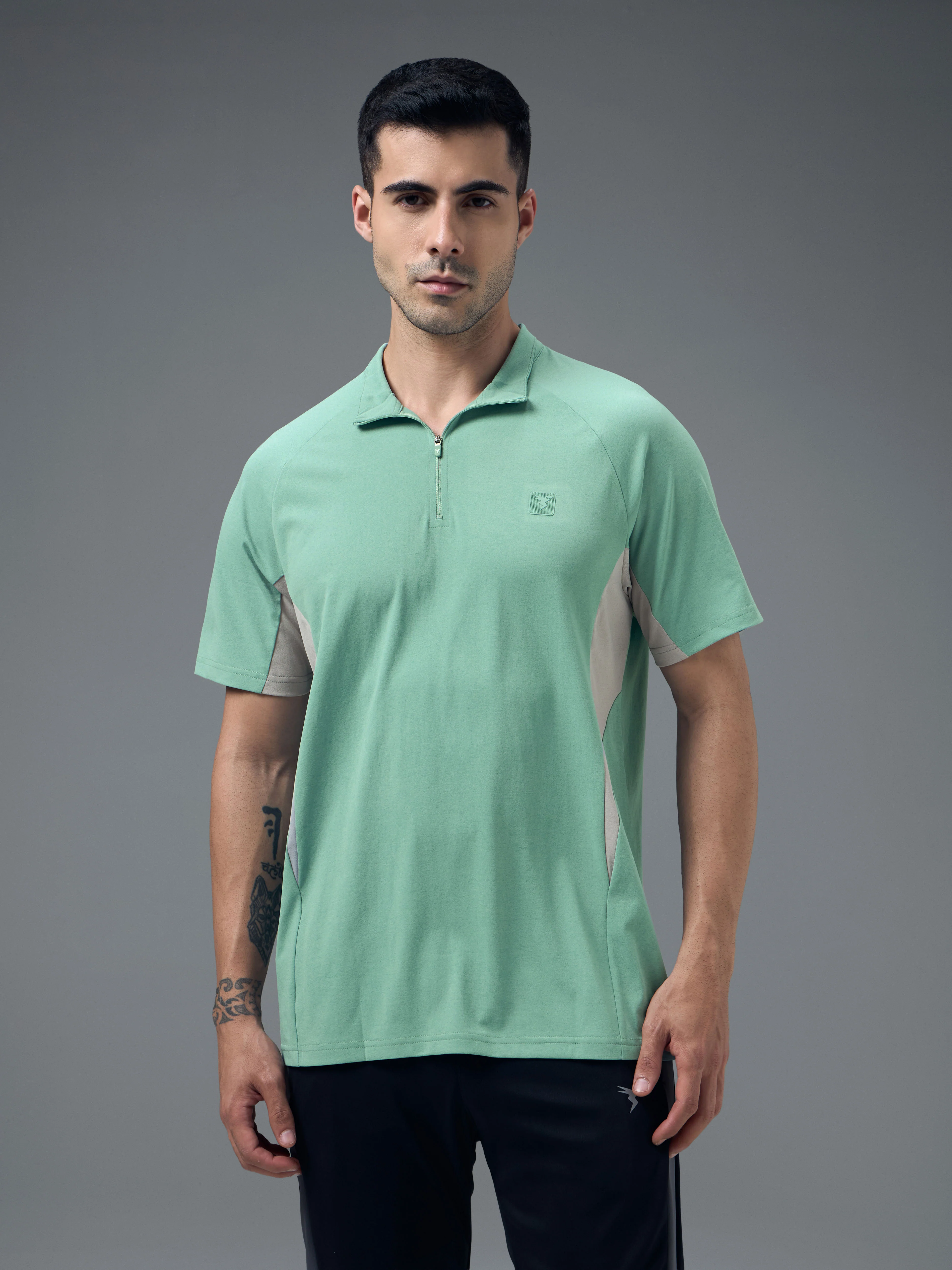 Men Colorblock Slim Fit Mock Neck Sports T-shirt with COTFLEX - Image 2