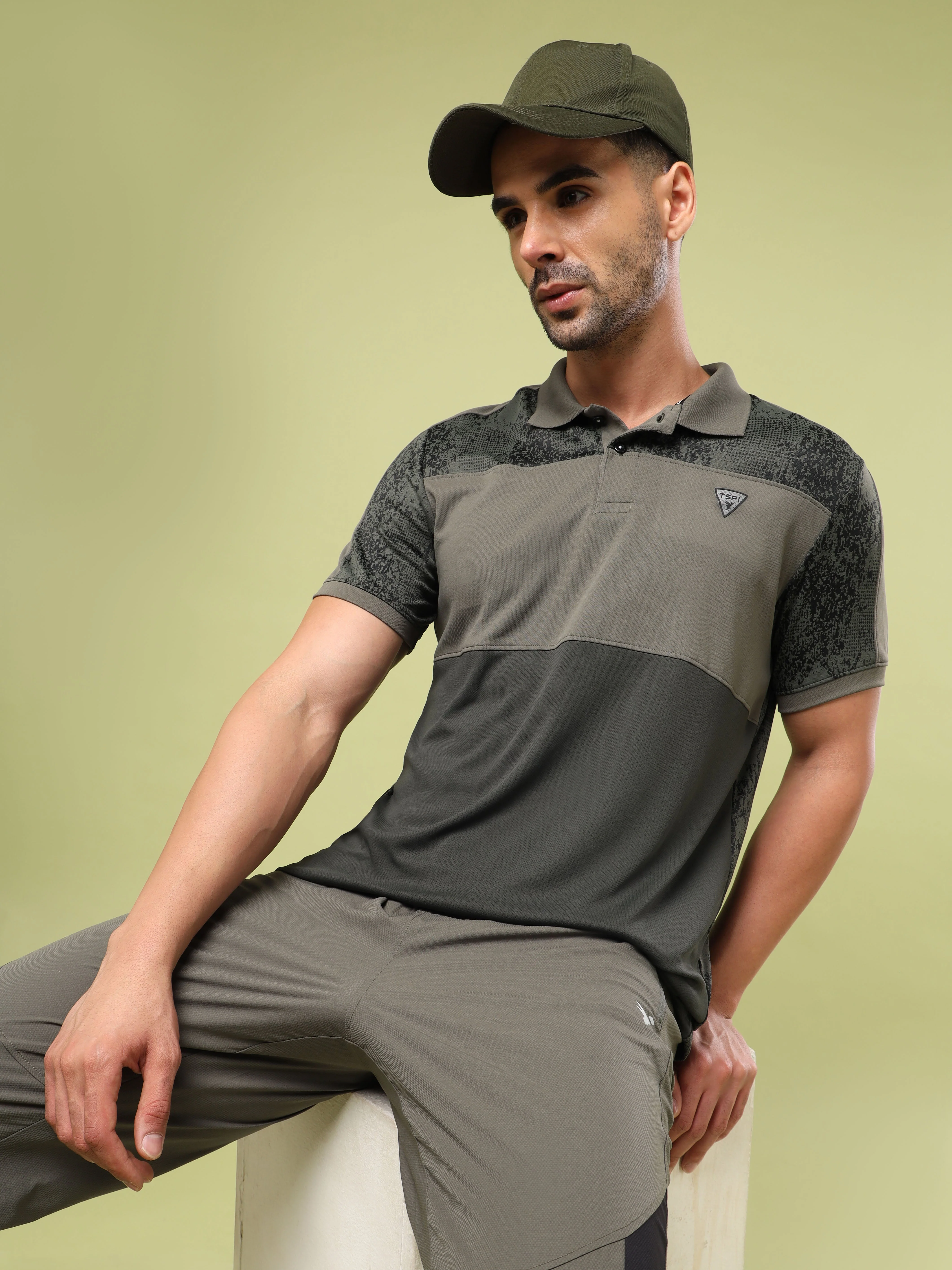 Men Colorblock Slim Fit Polo Sports T-shirt with DOUBLE COOL - Image 2