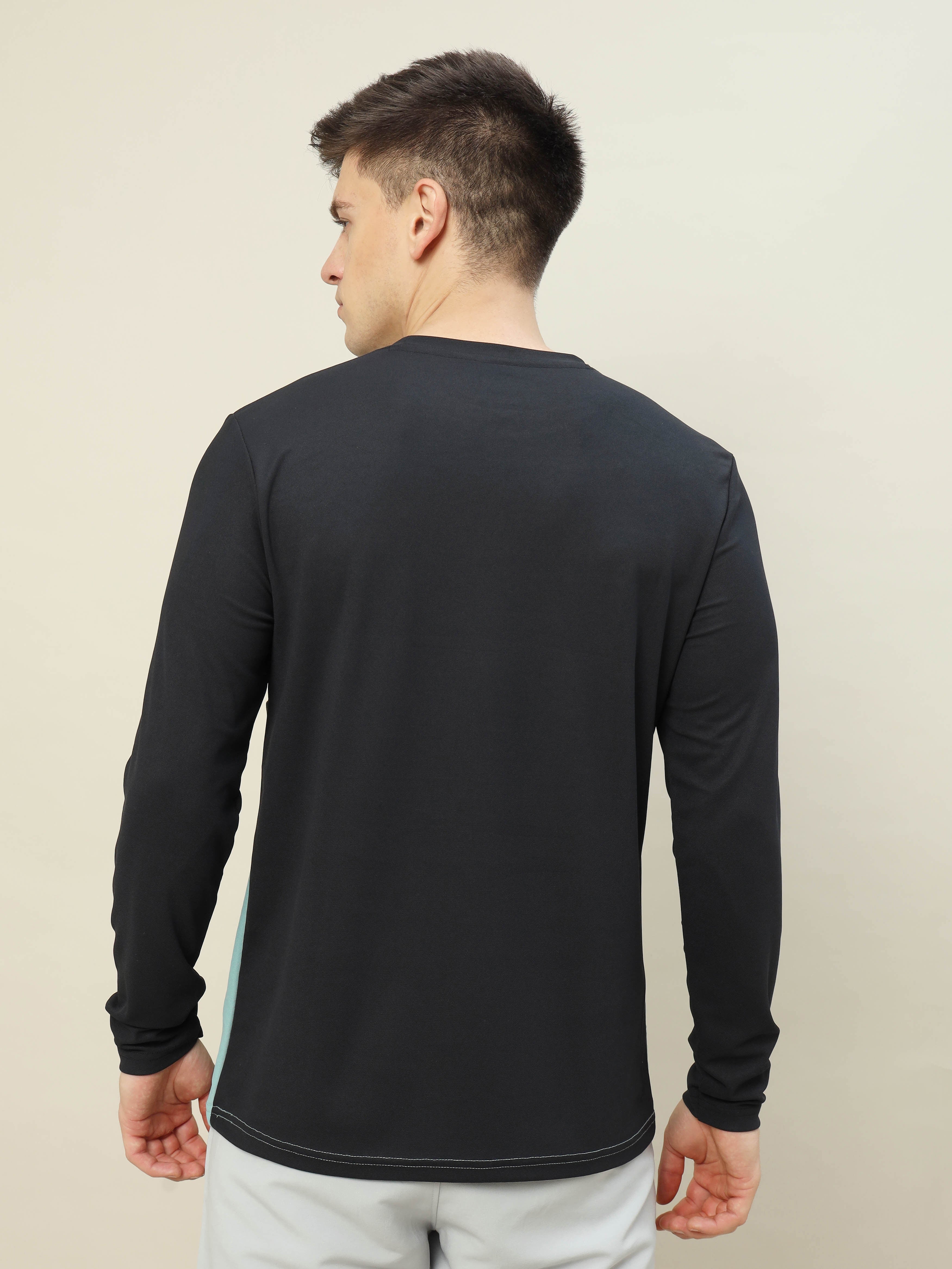 Men Colorblock Slim Fit T-shirt with MATPIQ - Image 3