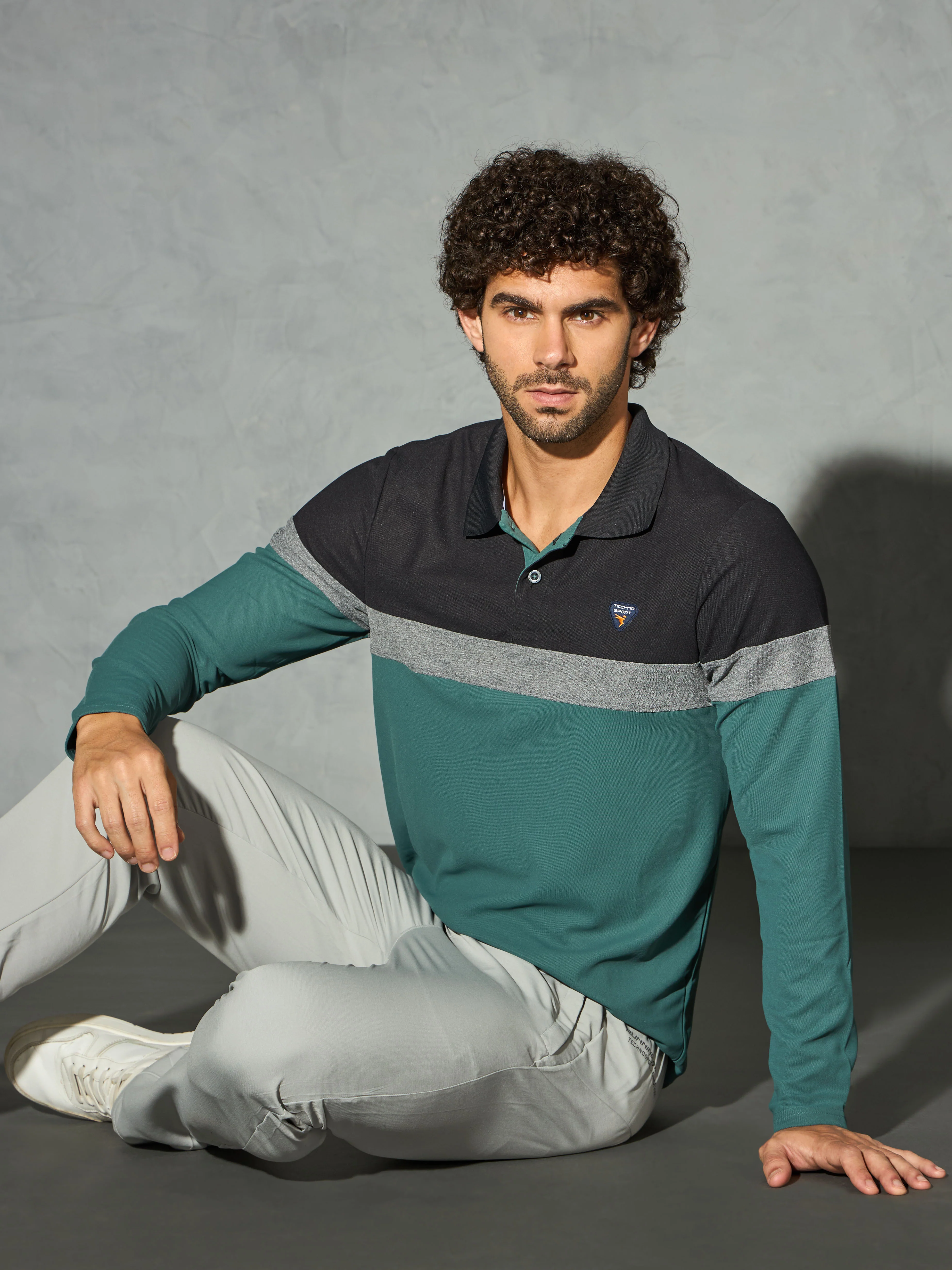 Men Colorblock Slim Fit Polo T-shirt with MATPIQ - Image 2