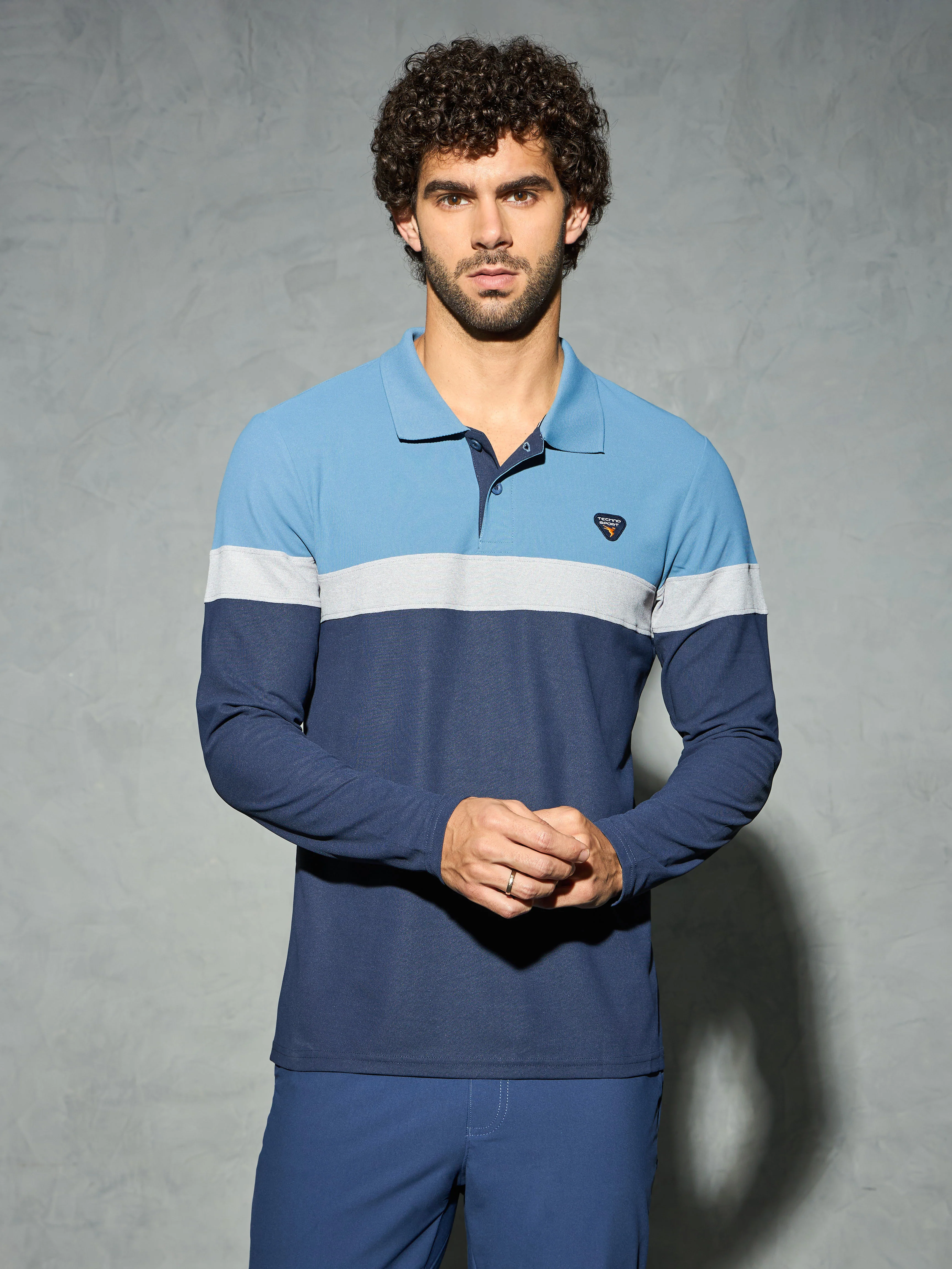 Men Colorblock Slim Fit Polo T-shirt with MATPIQ