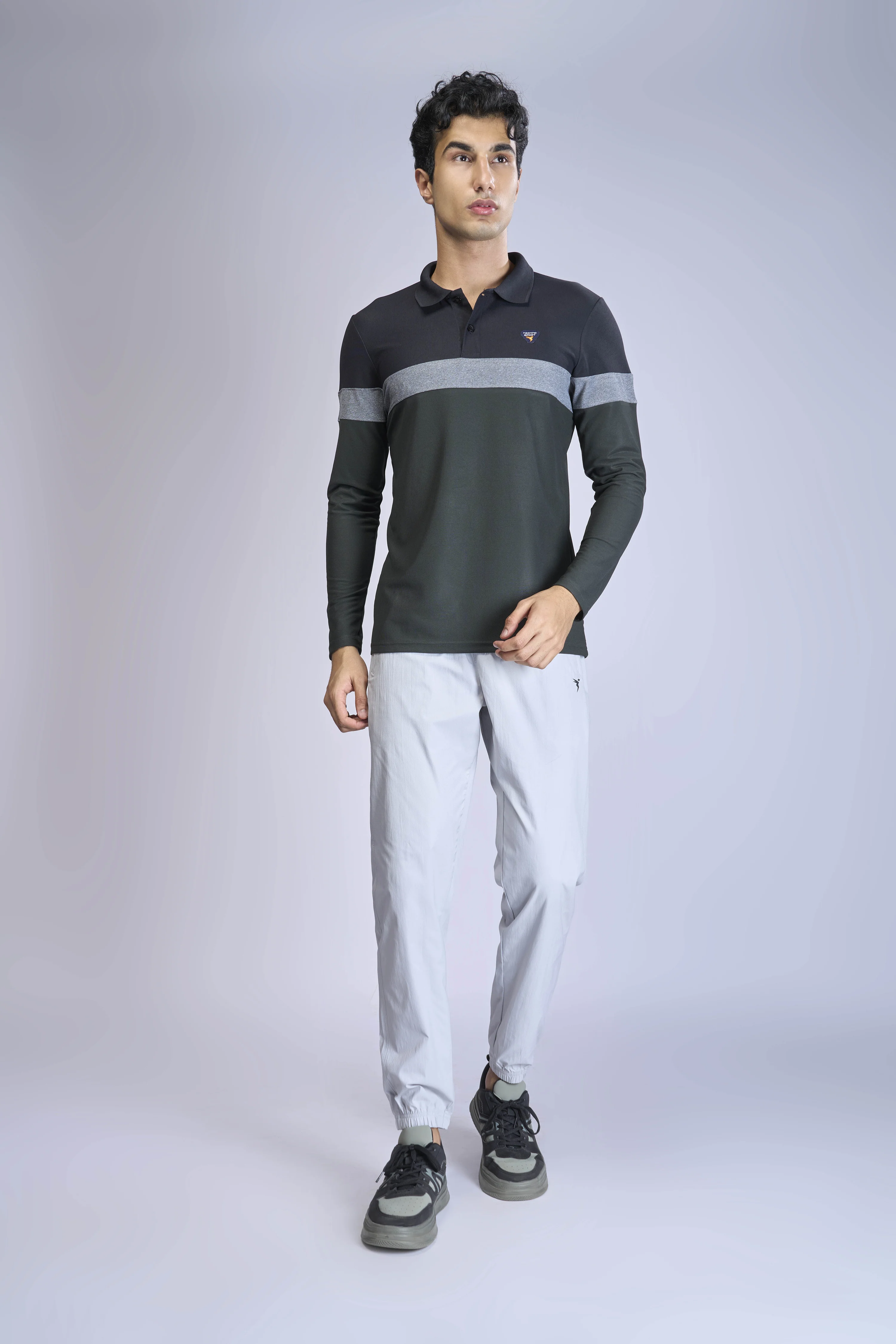 Men Colorblock Slim Fit Polo T-shirt with MATPIQ - Image 4