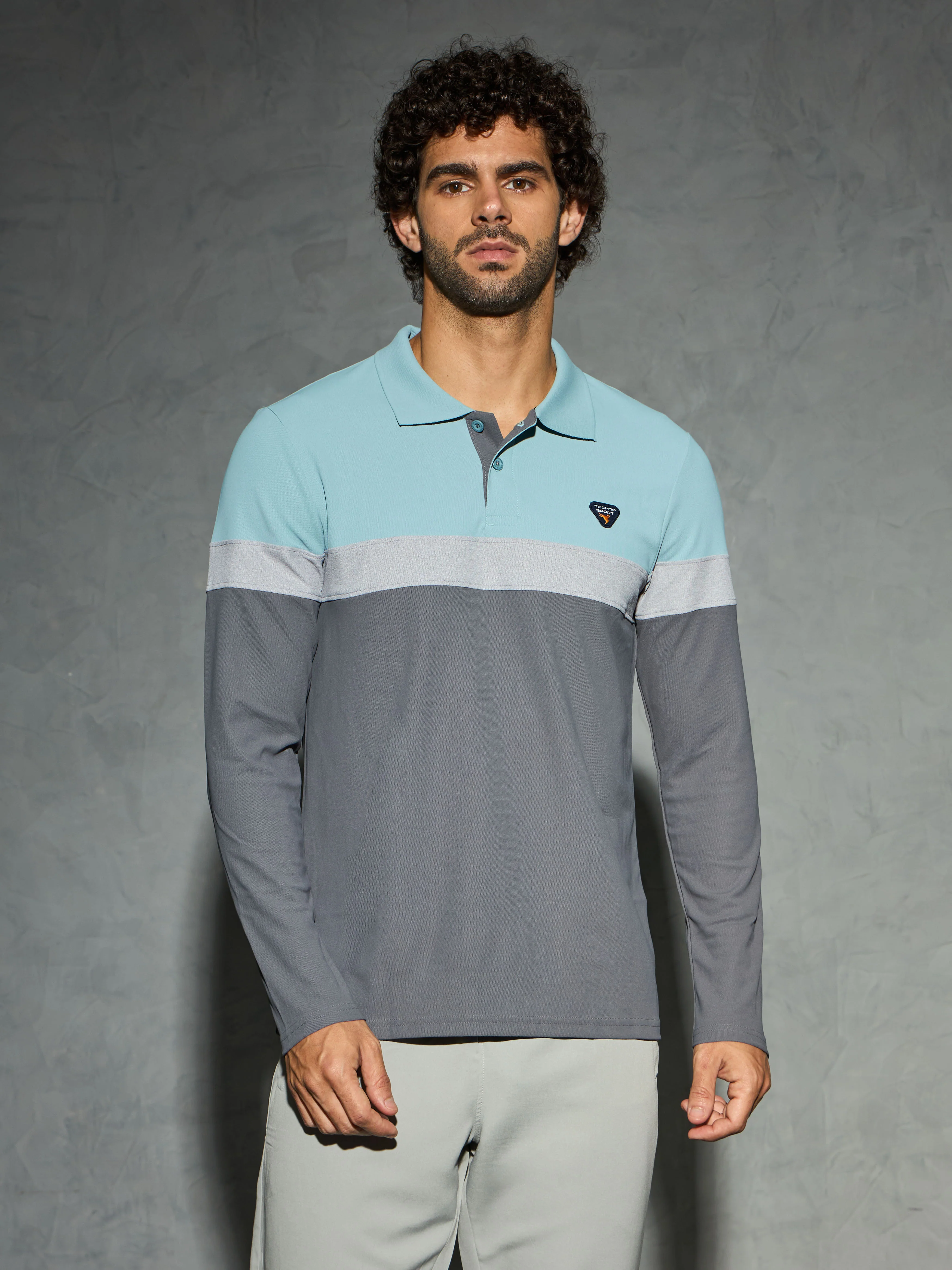 Men Colorblock Slim Fit Polo T-shirt with MATPIQ