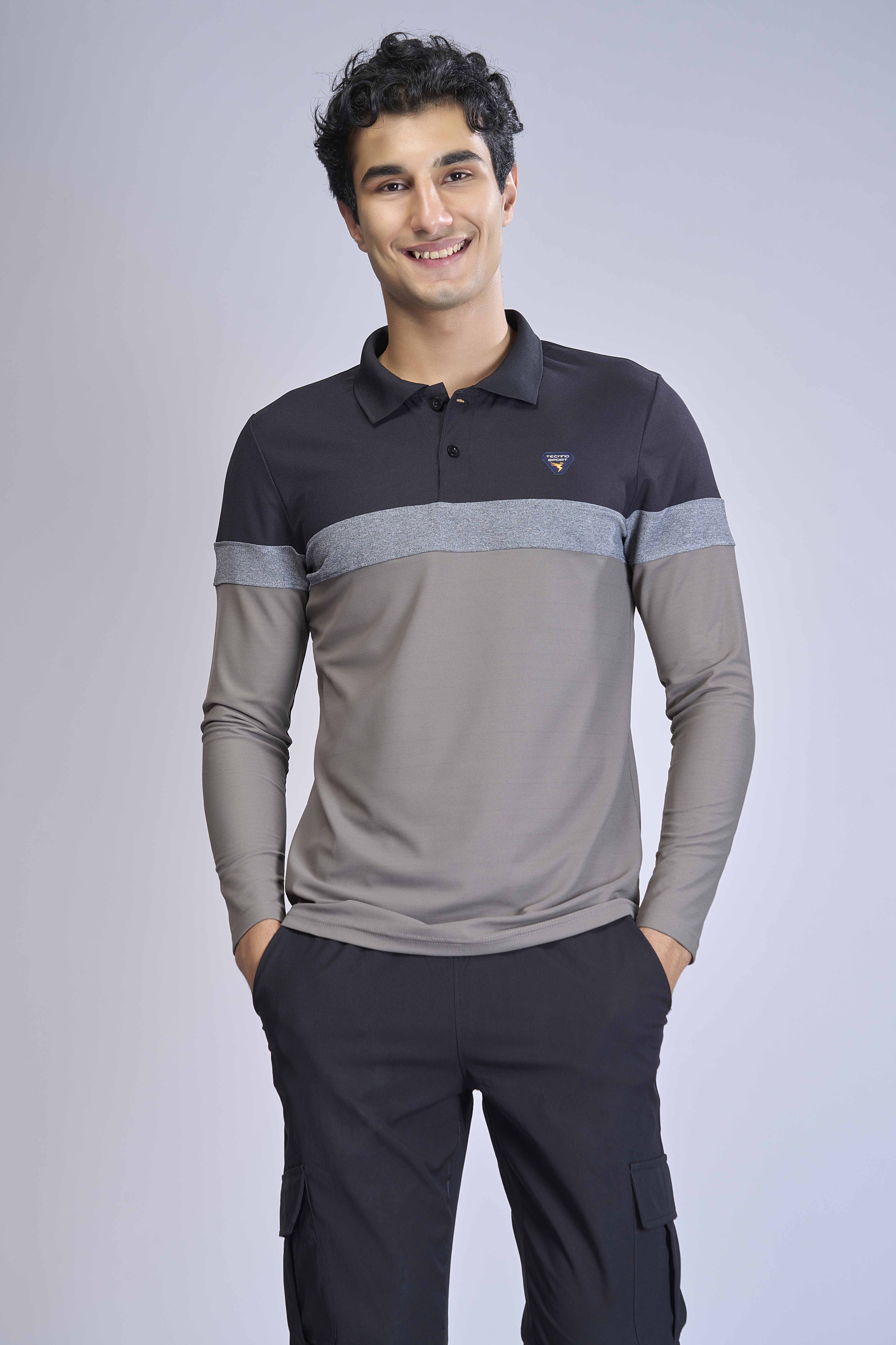 Men Colorblock Slim Fit Polo T-shirt with MATPIQ