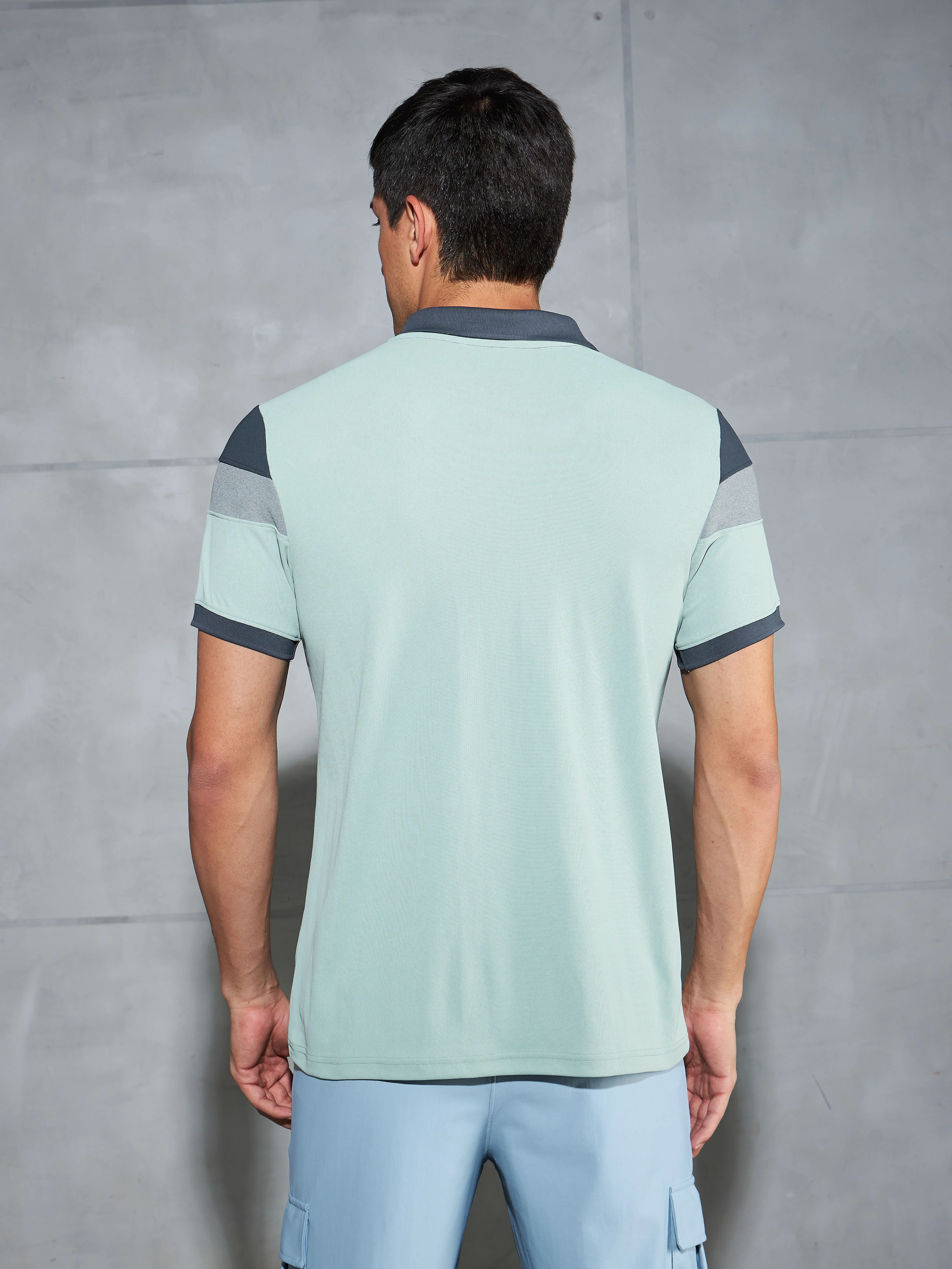 Men Colorblock Slim Fit Polo T-shirt with MATPIQ - Image 3