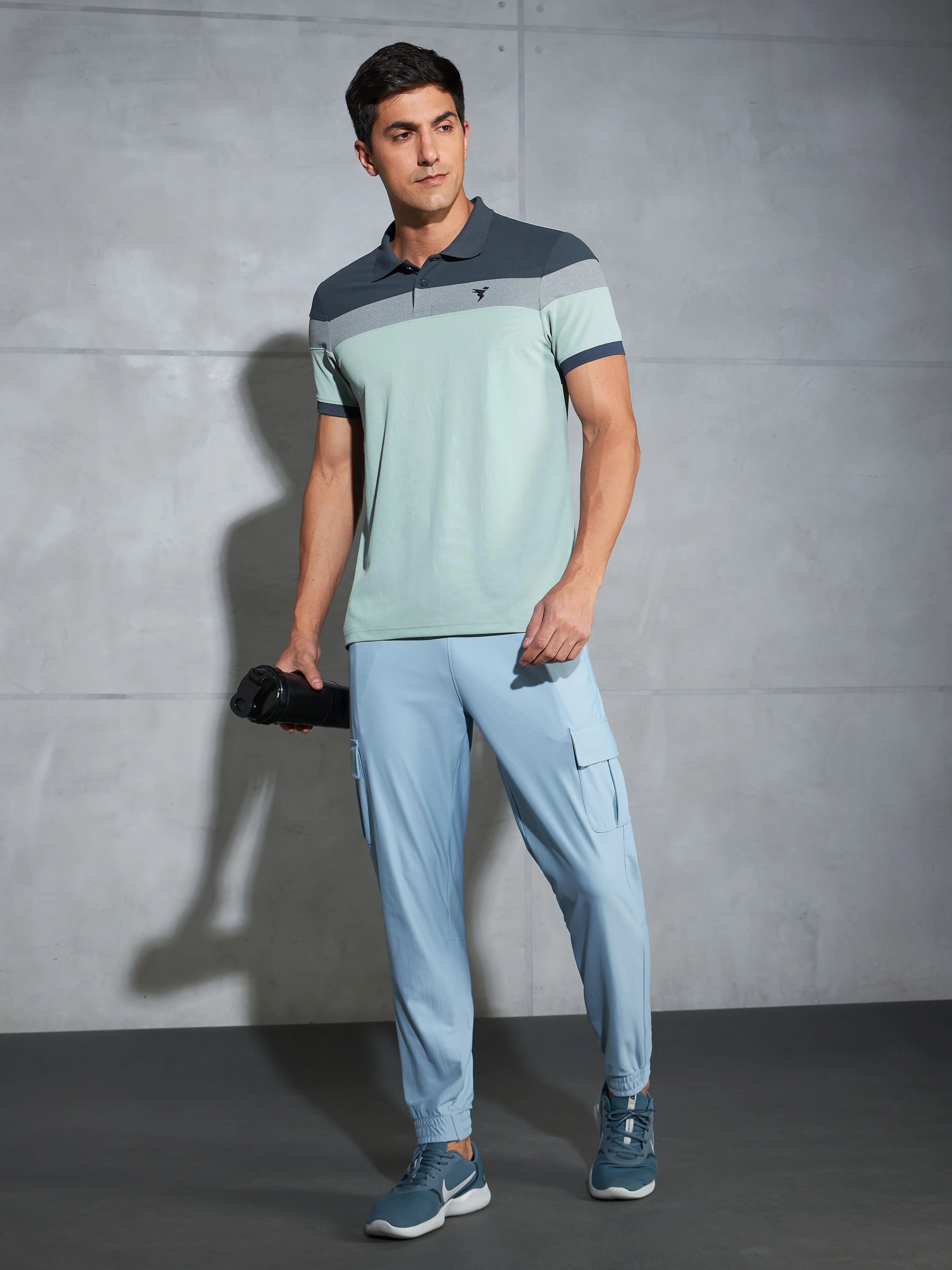 Men Colorblock Slim Fit Polo T-shirt with MATPIQ - Image 5