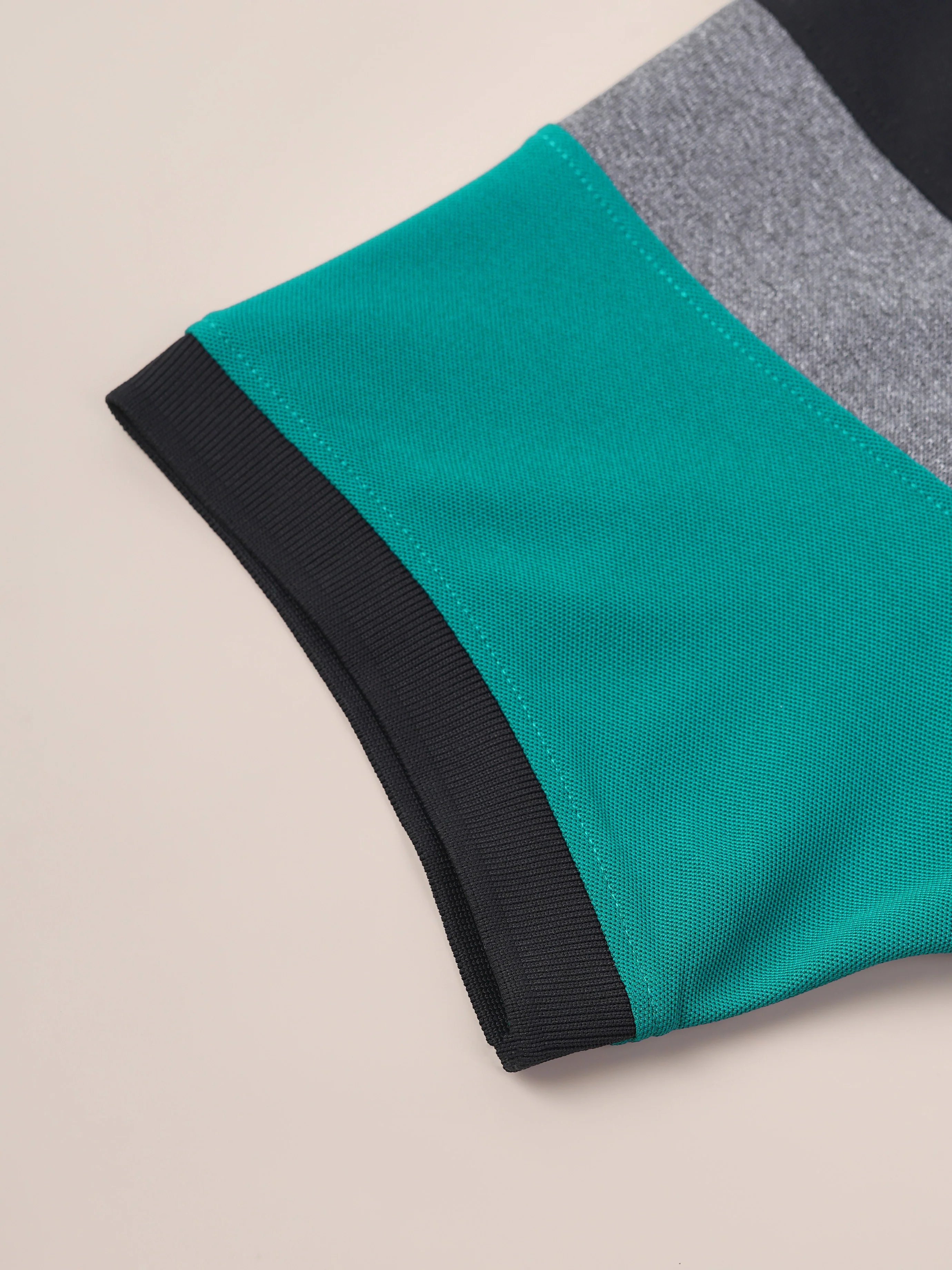 Men Colorblock Slim Fit Polo T-shirt with MATPIQ - Image 7