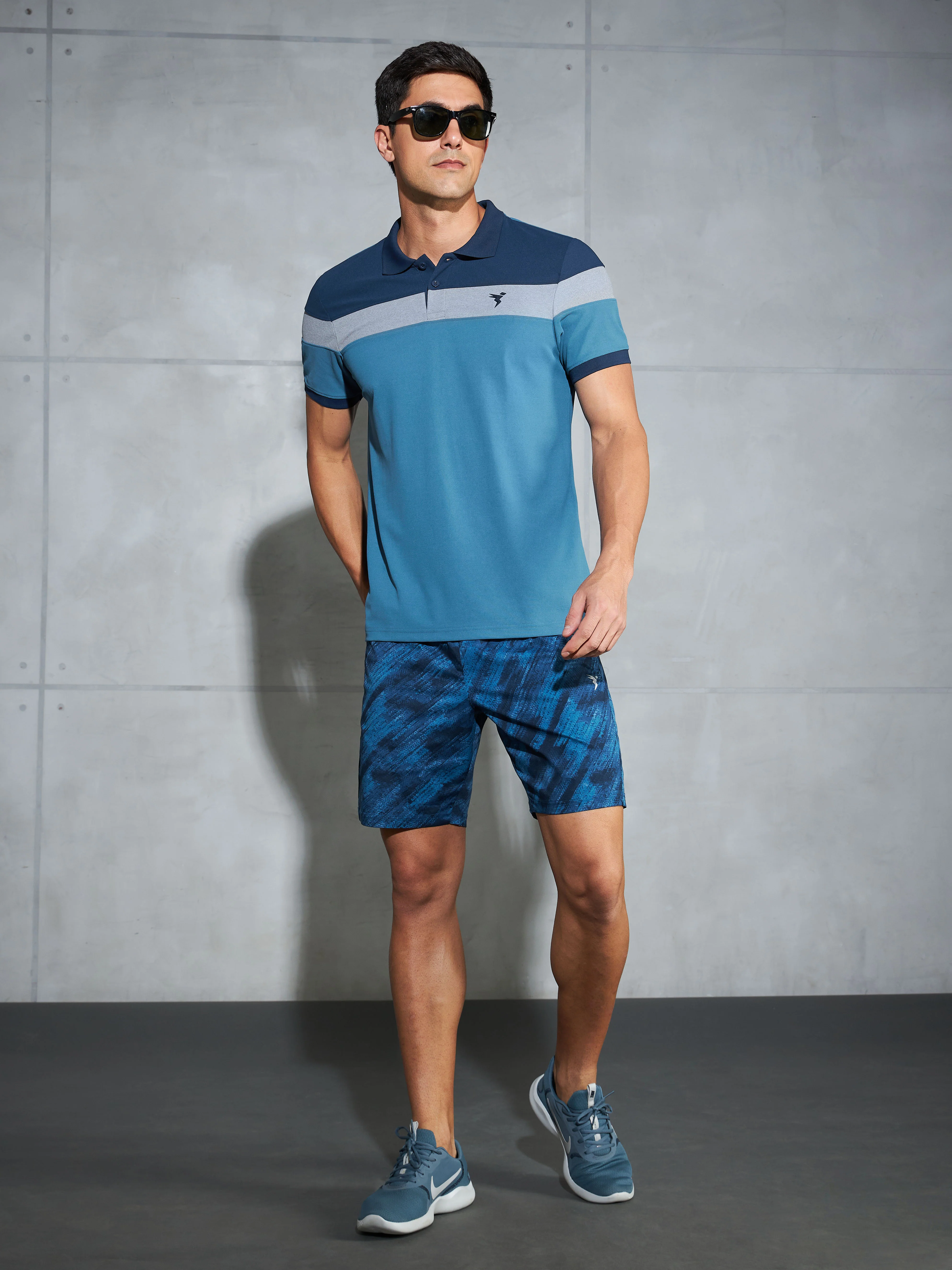 Men Colorblock Slim Fit Polo T-shirt with MATPIQ - Image 5