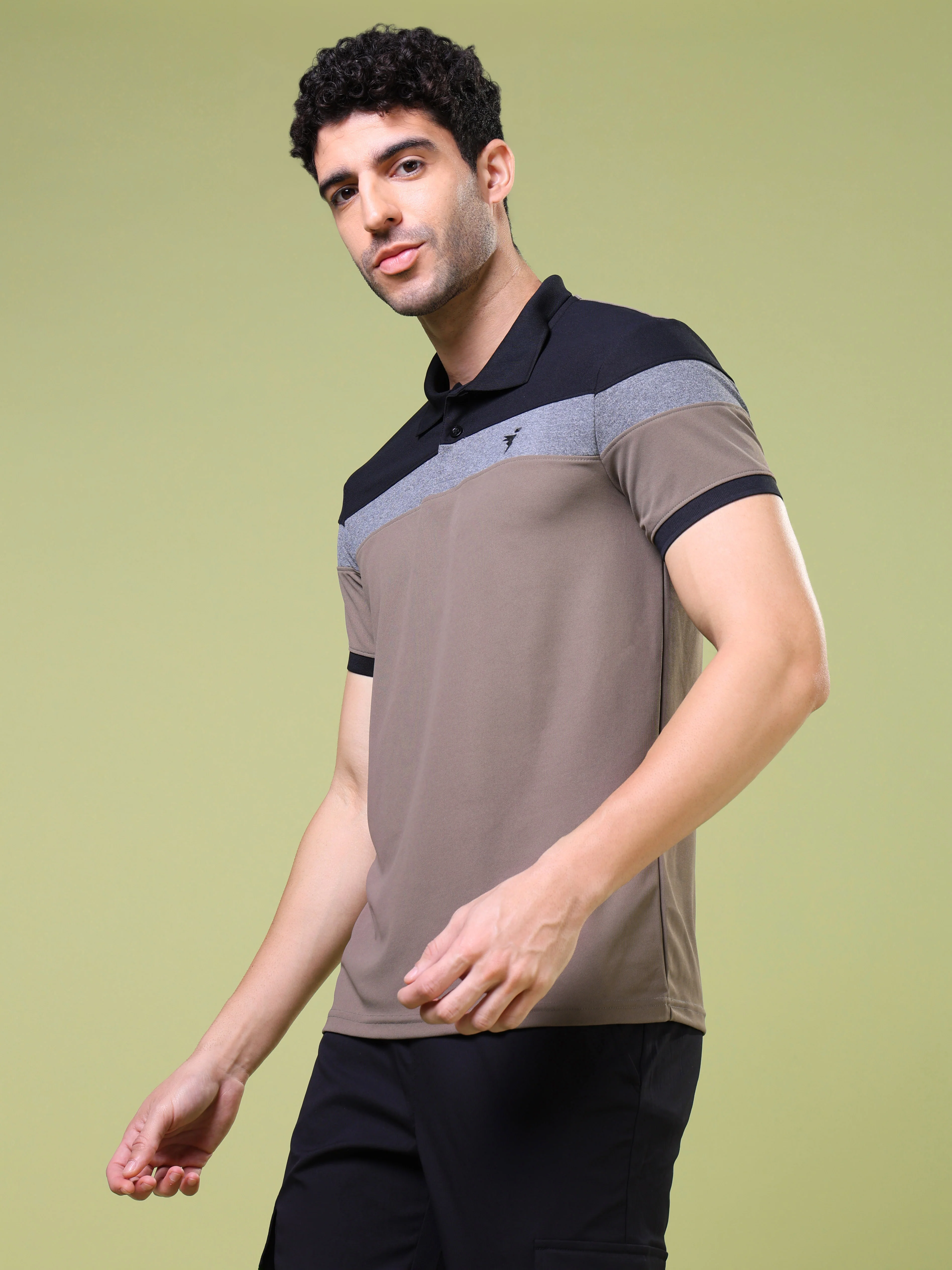 Men Colorblock Slim Fit Polo T-shirt with MATPIQ - Image 4
