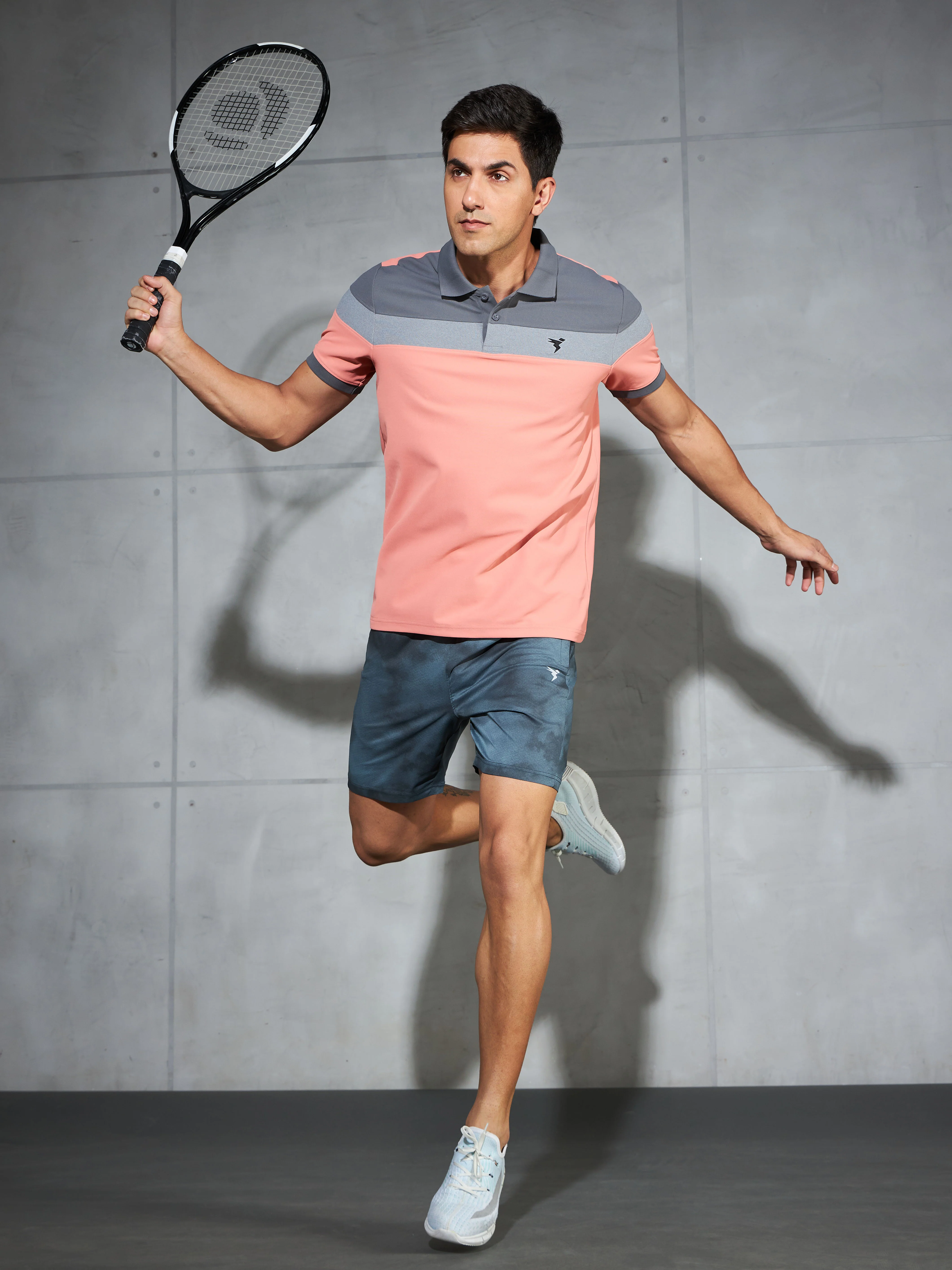 Men Colorblock Slim Fit Polo T-shirt with MATPIQ - Image 5