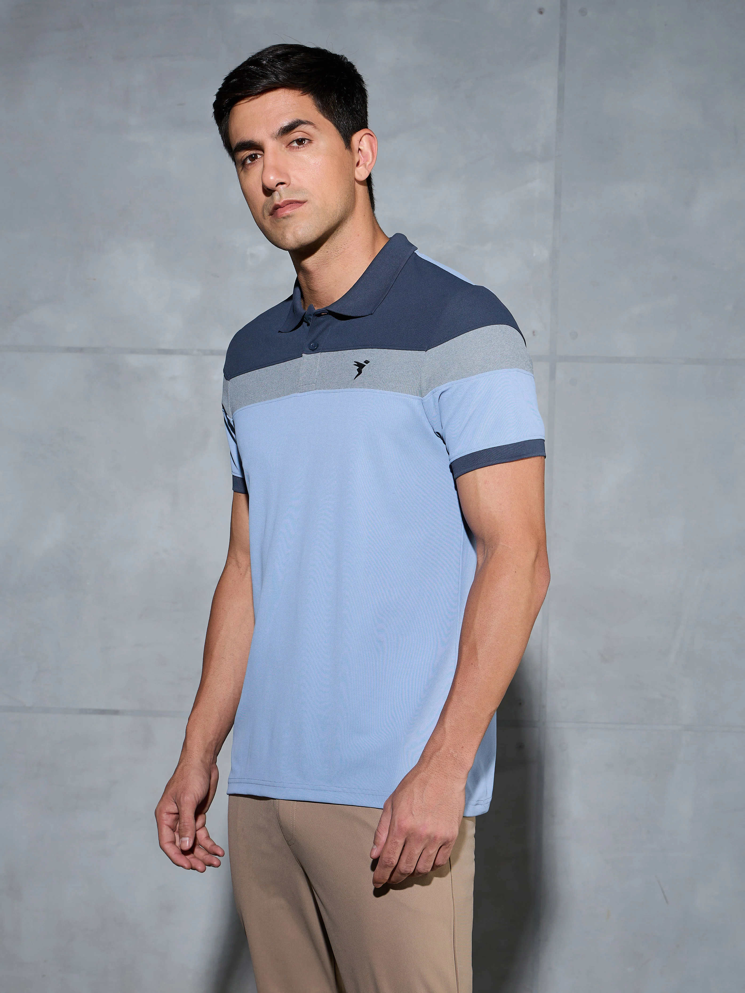 Men Colorblock Slim Fit Polo T-shirt with MATPIQ - Image 4