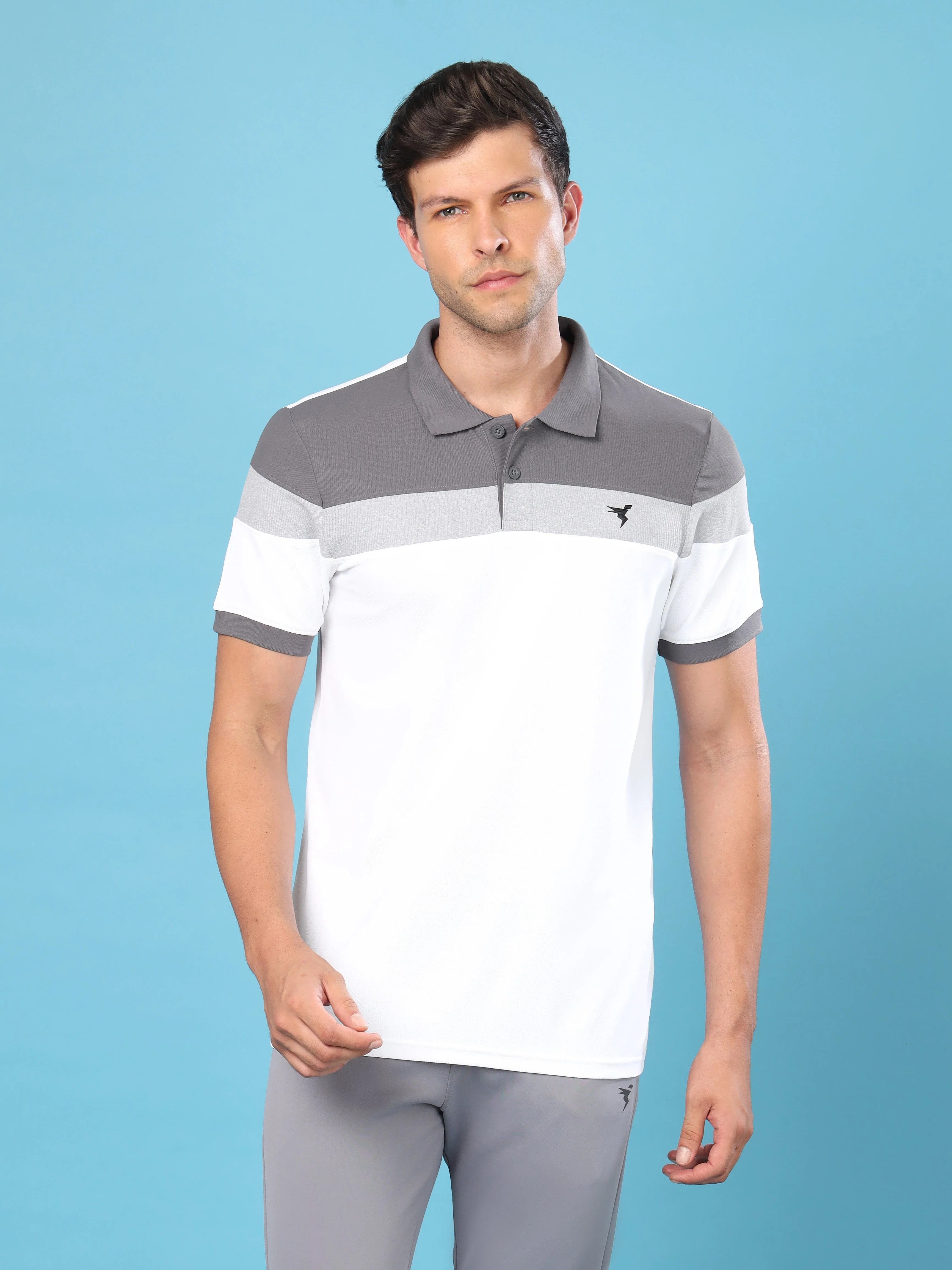 Men Colorblock Slim Fit Polo T-shirt with MATPIQ