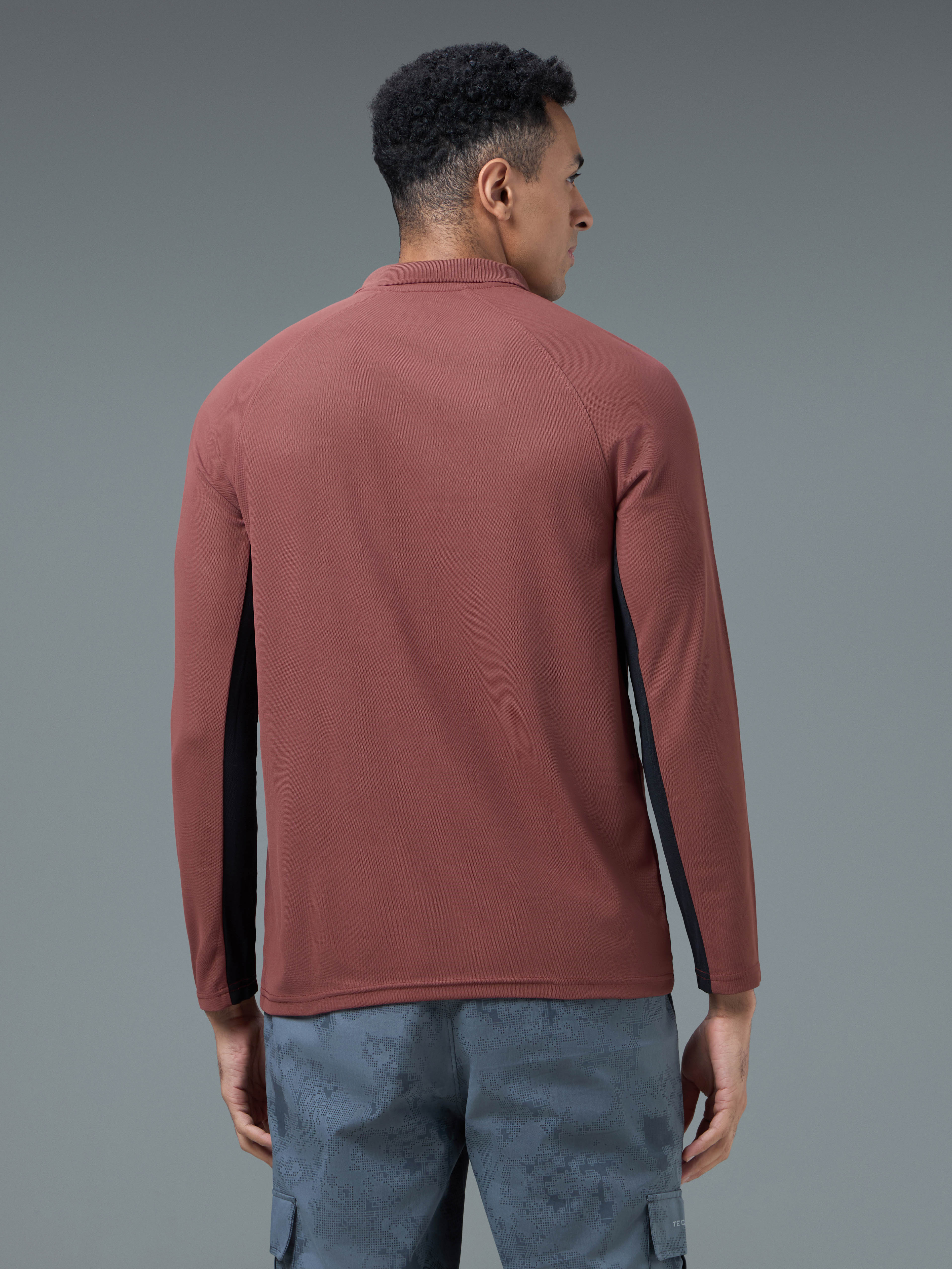 Men Colorblock Slim Fit Polo T-shirt with MATPIQ - Image 3