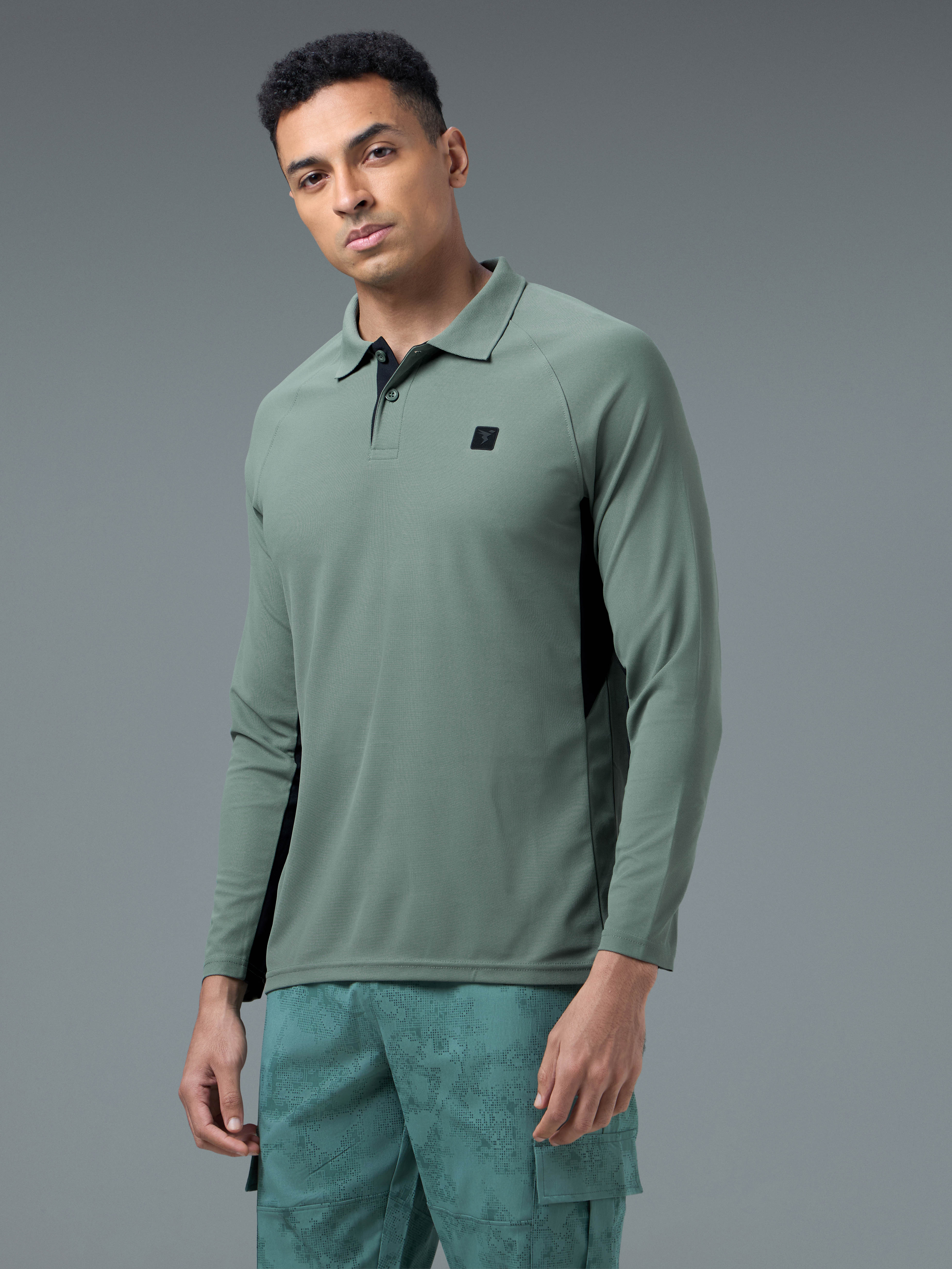 Men Colorblock Slim Fit Polo T-shirt with MATPIQ - Image 4