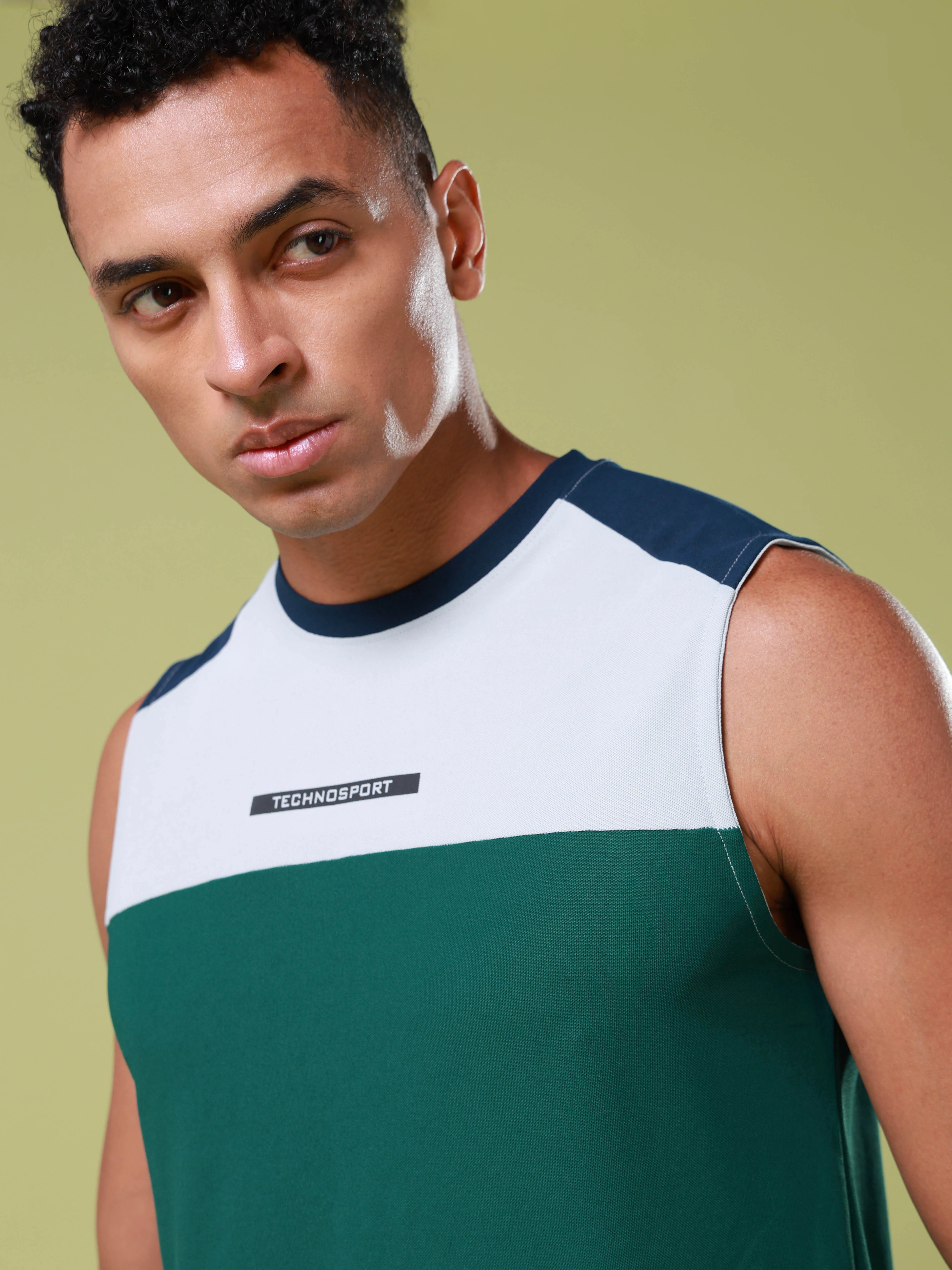 Men Colorblock Slim Fit Round Neck Sports Innerwear Vest with MATPIQ - Image 5