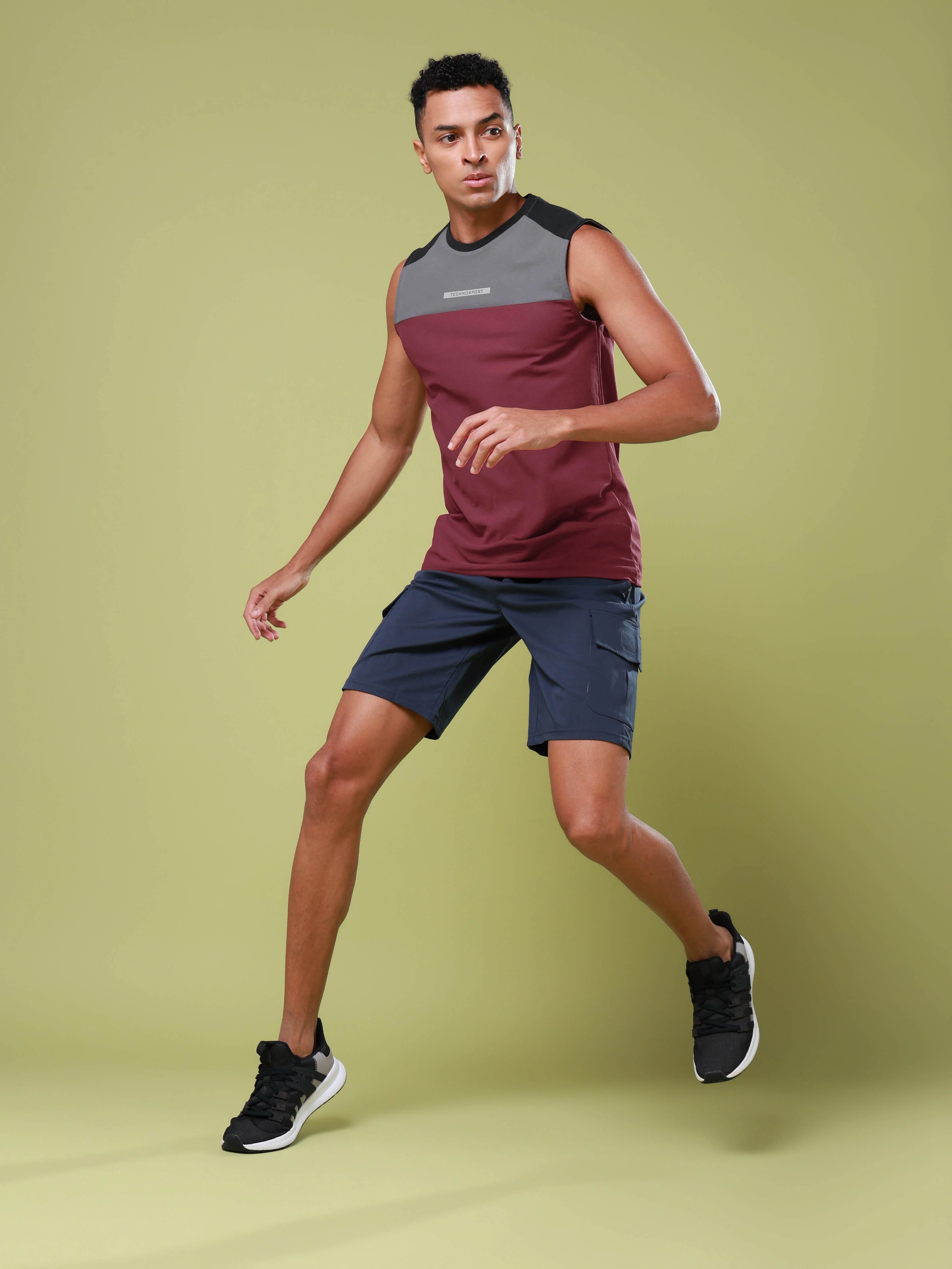 Men Colorblock Slim Fit Round Neck Sports Innerwear Vest with MATPIQ - Image 5