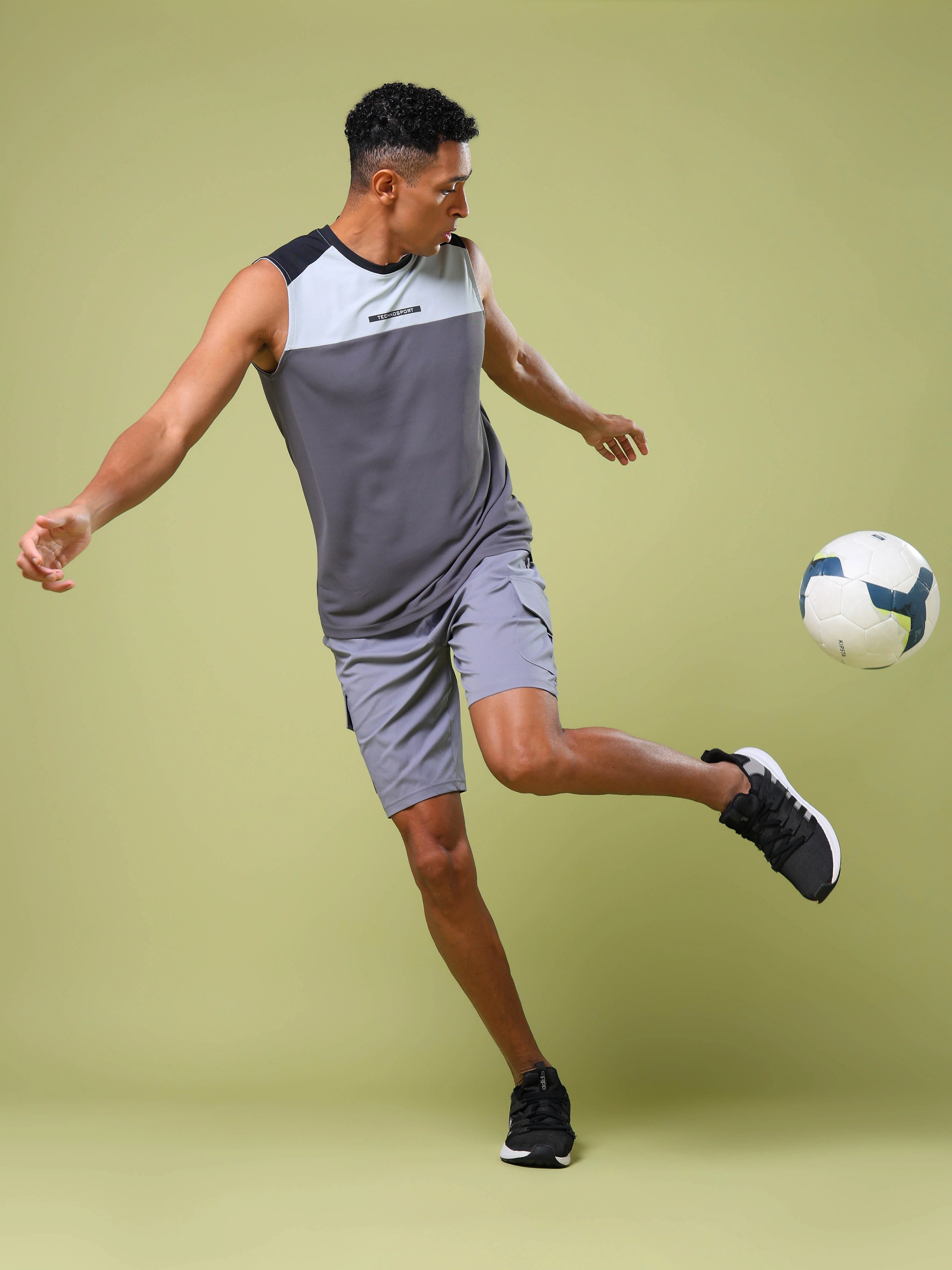 Men Colorblock Slim Fit Round Neck Sports Innerwear Vest with MATPIQ - Image 5