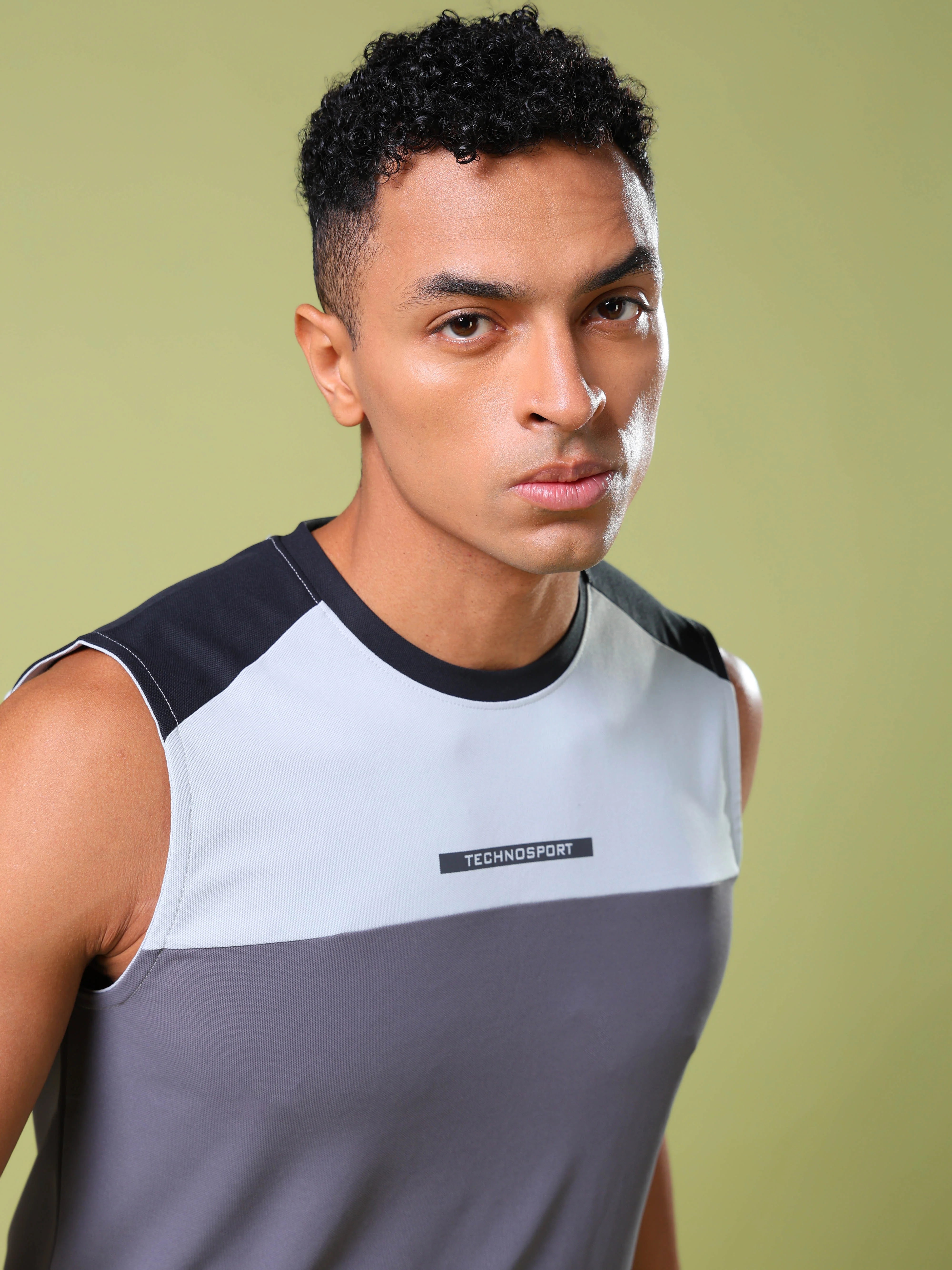 Men Colorblock Slim Fit Round Neck Sports Innerwear Vest with MATPIQ - Image 6