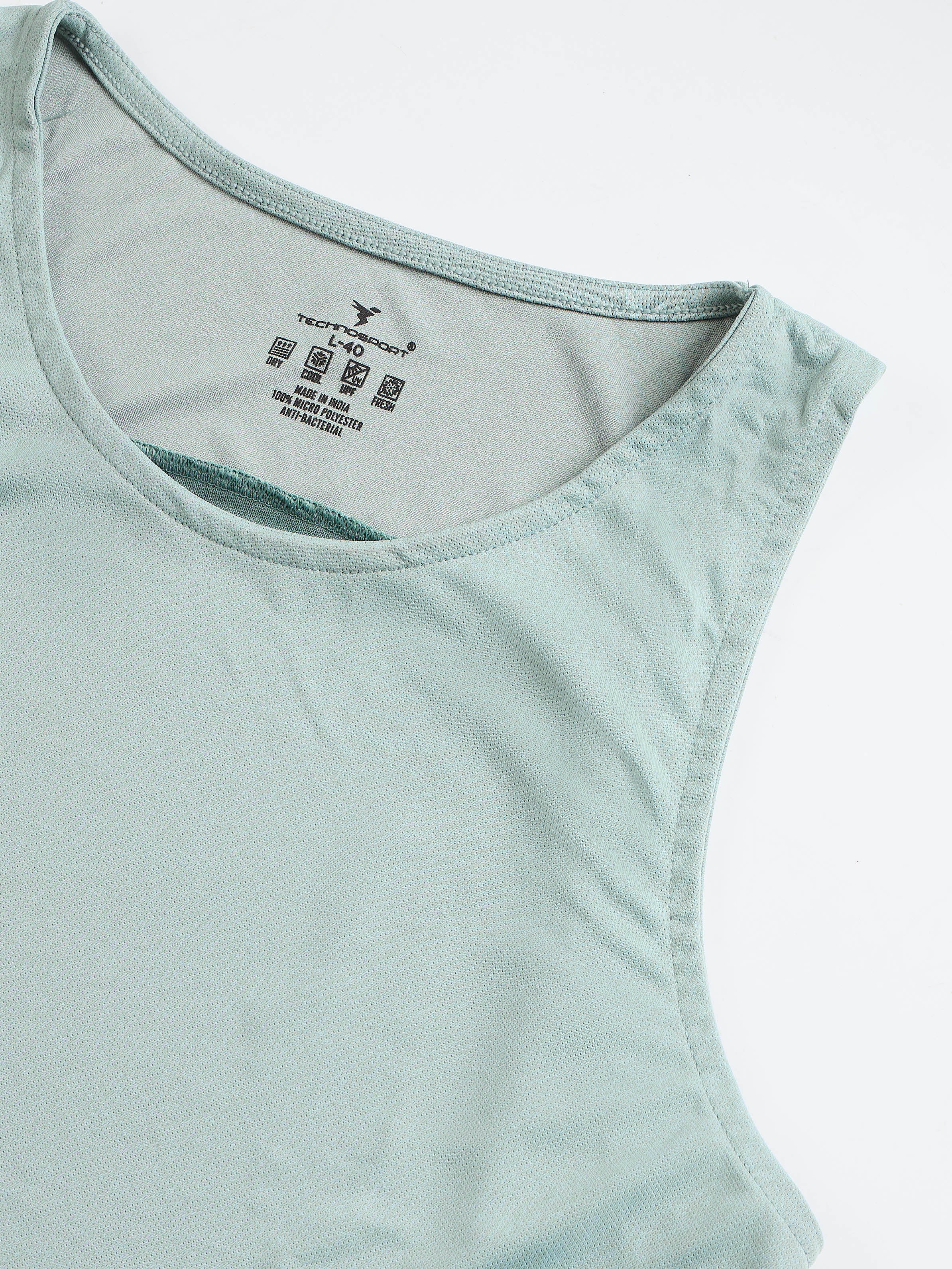 Men Colorblock Slim Fit Scoop Neck Sports Innerwear Vest with TECHNOCOOL+ - Image 8