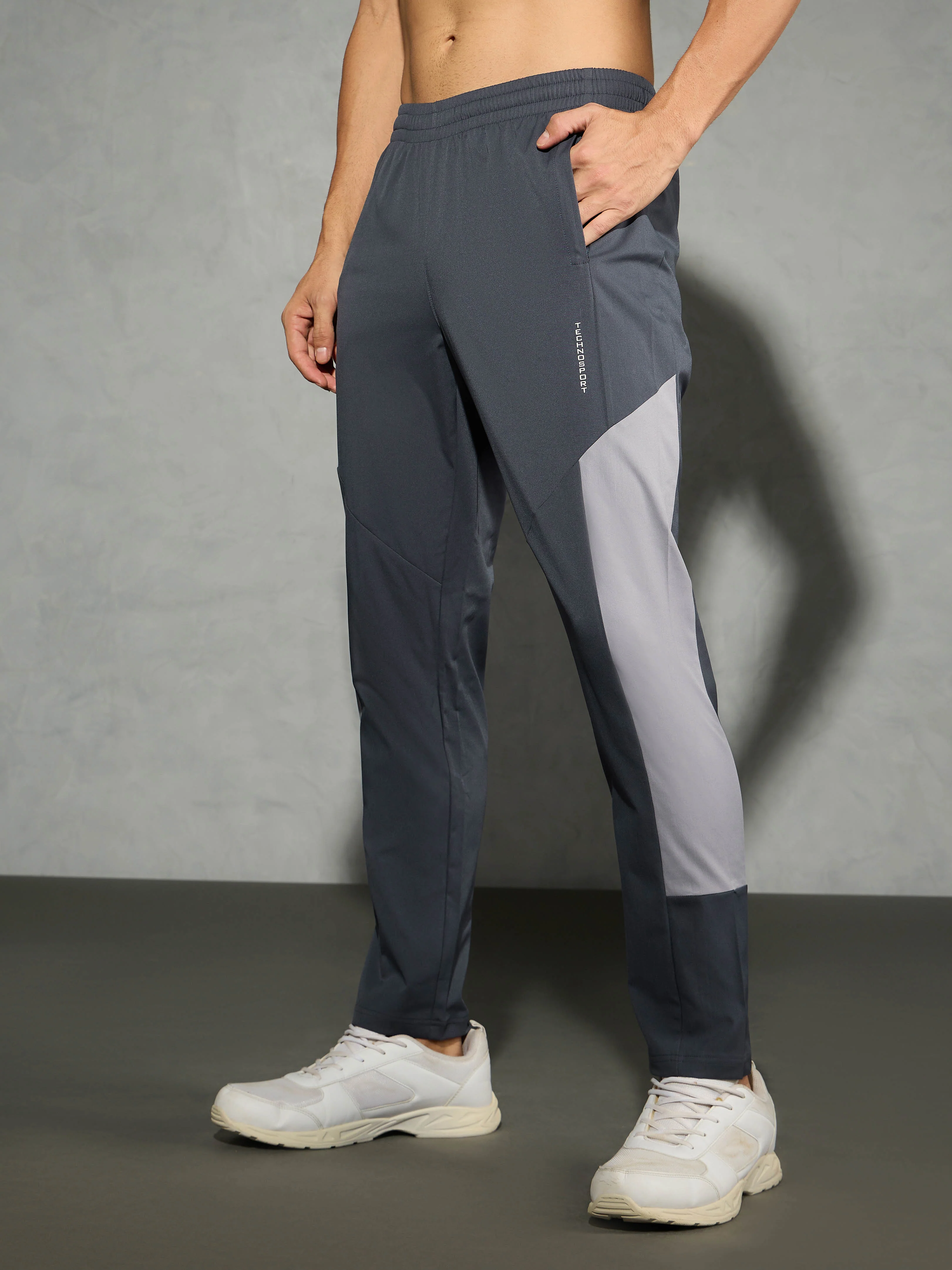 Men Colorblock Slim Fit Trackpants with TS FLEXI - Image 4