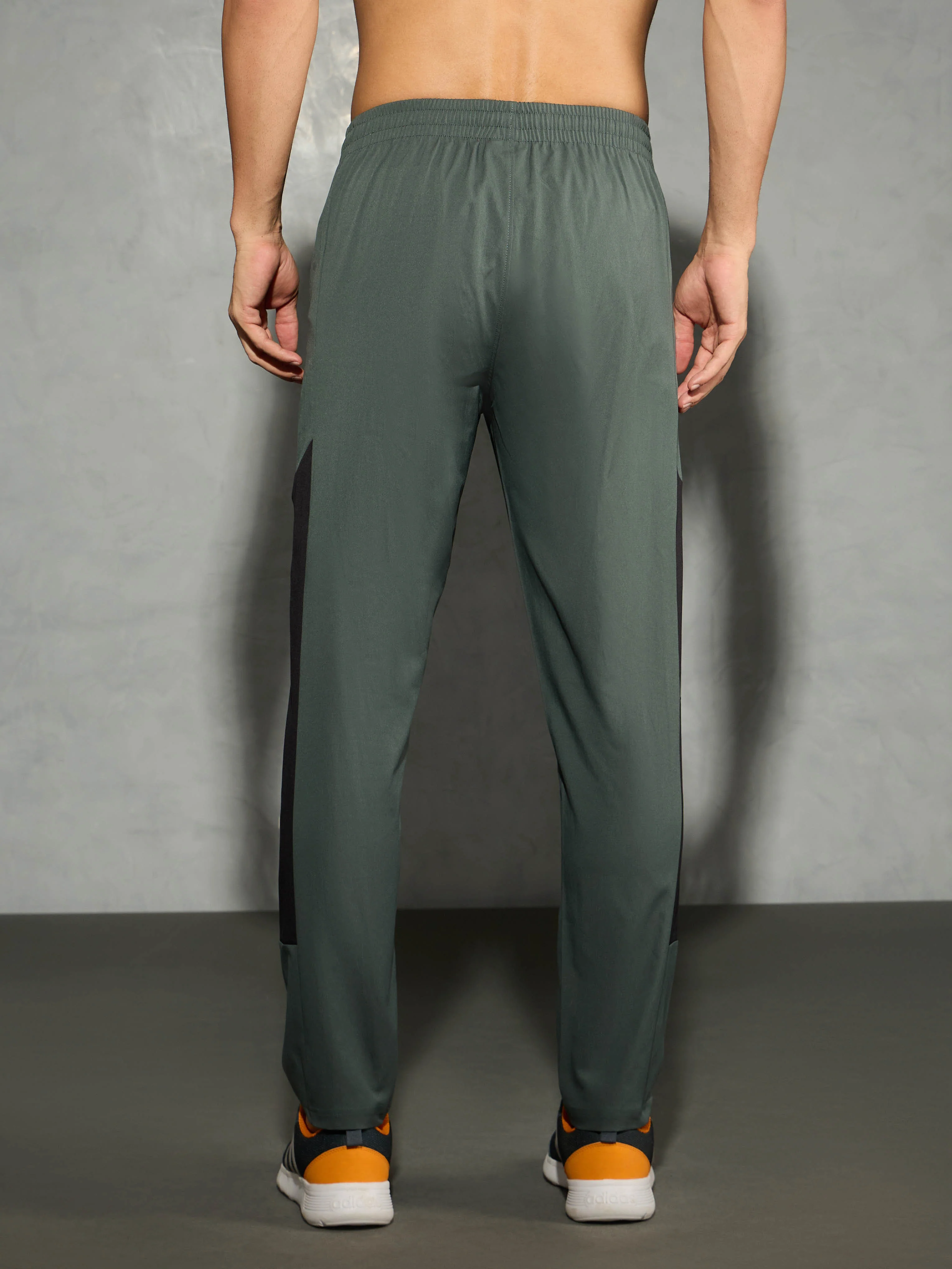 Men Colorblock Slim Fit Trackpants with TS FLEXI - Image 3