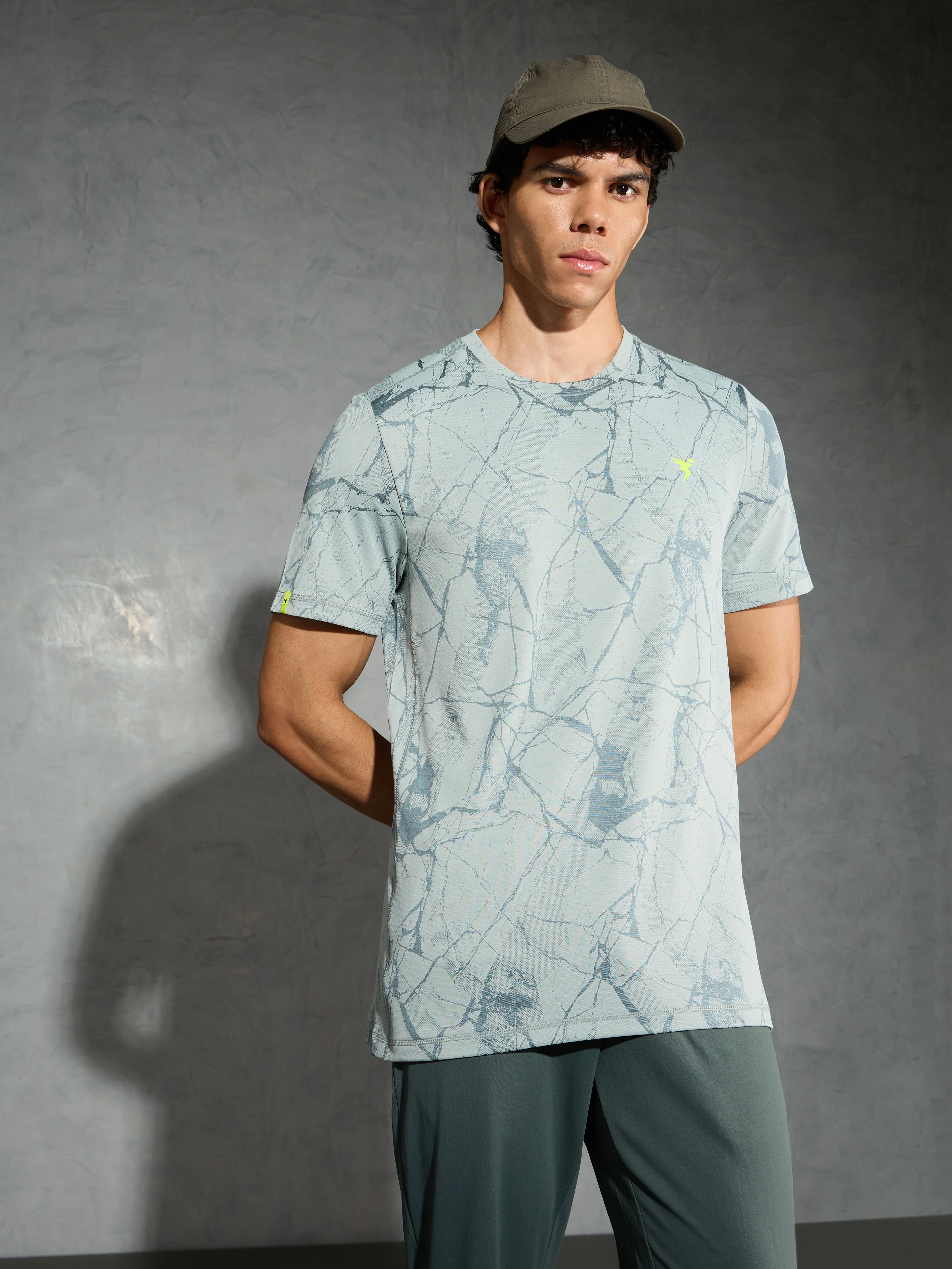 Men Jacquard Slim Fit Crew Neck T-shirt with DOUBLE COOL
