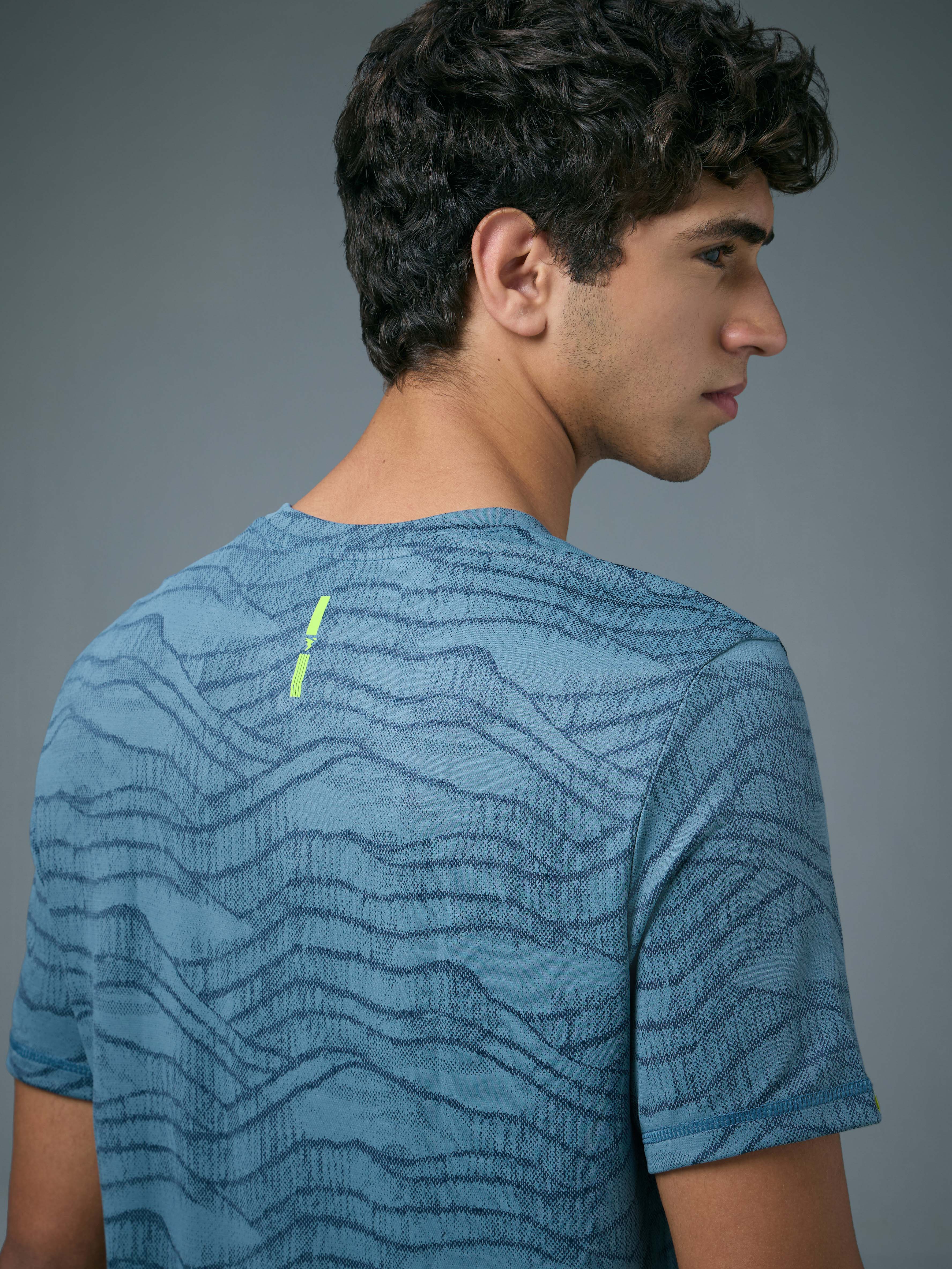 Men Jacquard Slim Fit Crew Neck T-shirt with DOUBLE COOL - Image 6