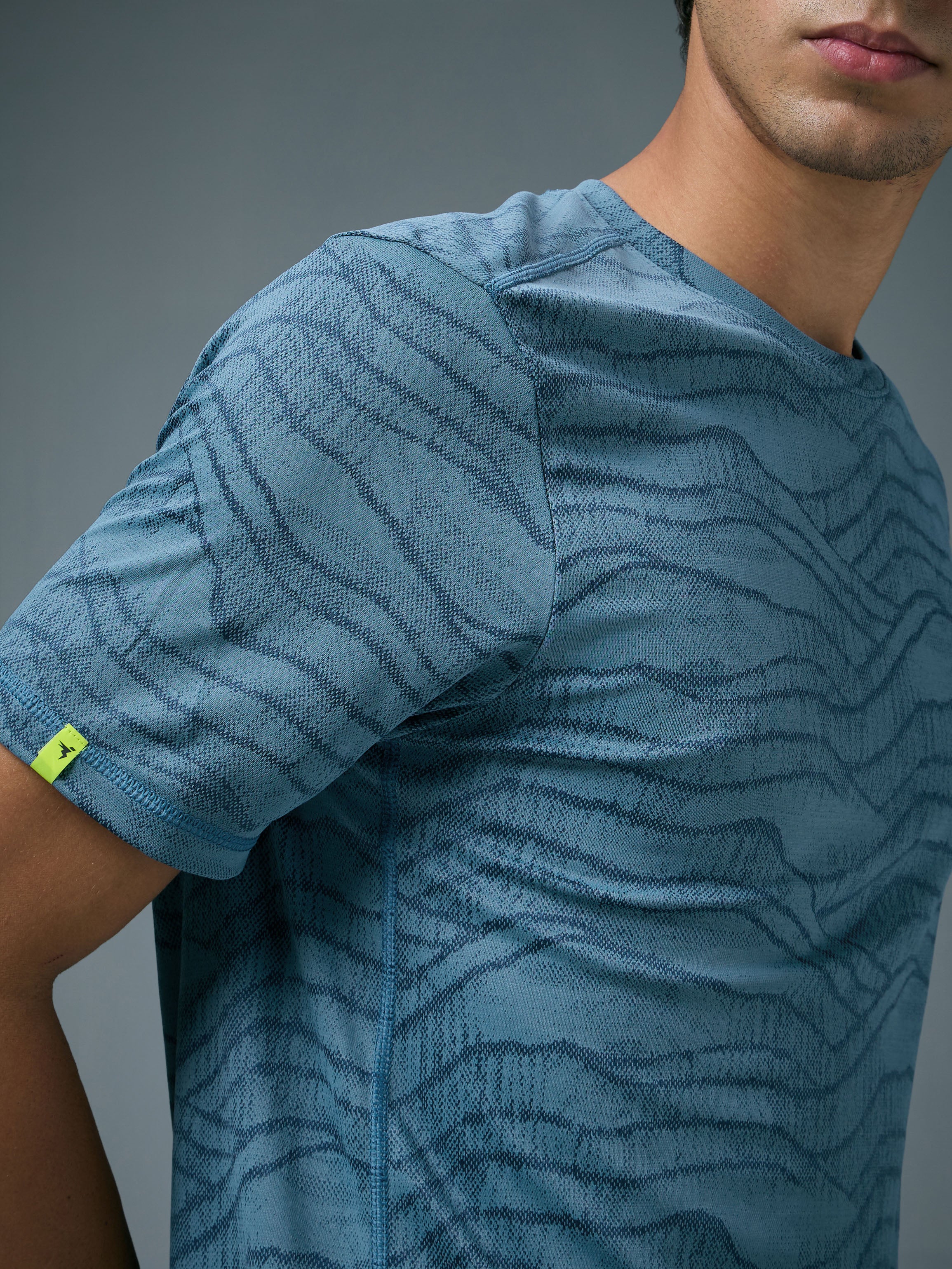 Men Jacquard Slim Fit Crew Neck T-shirt with DOUBLE COOL - Image 8