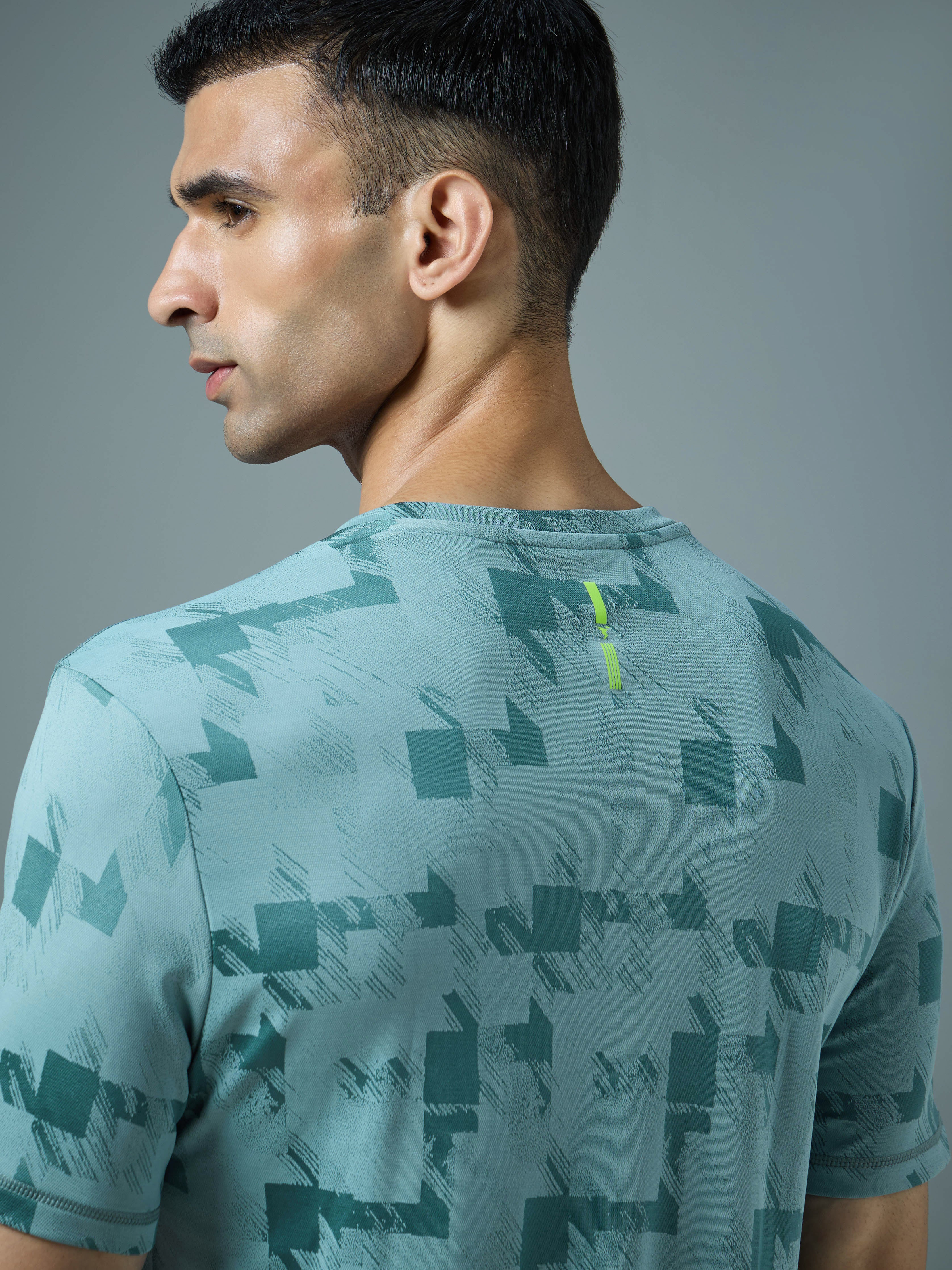 Men Jacquard Slim Fit Crew Neck T-shirt with DOUBLE COOL - Image 8