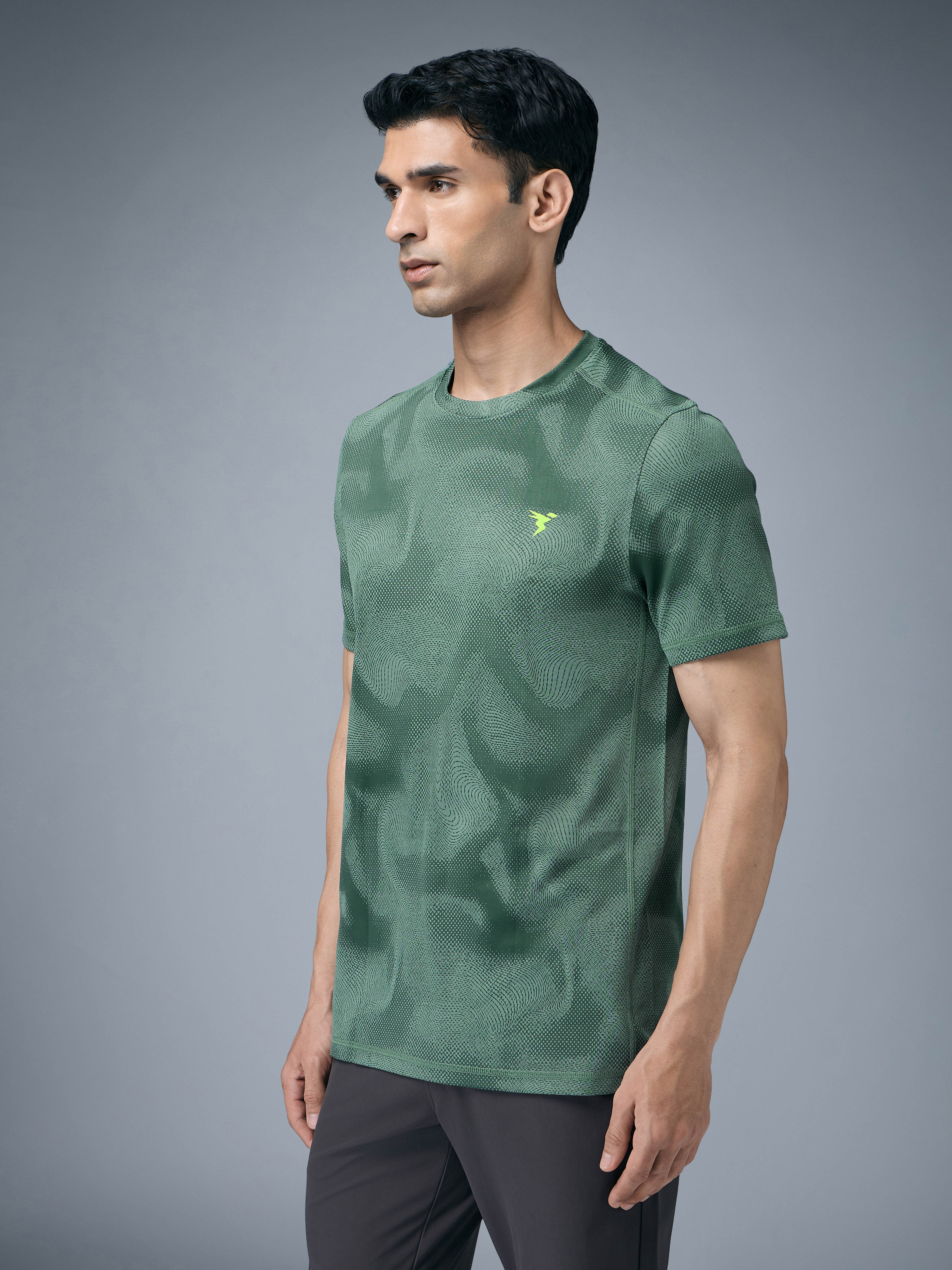 Men Jacquard Slim Fit Crew Neck T-shirt with DOUBLE COOL - Image 4