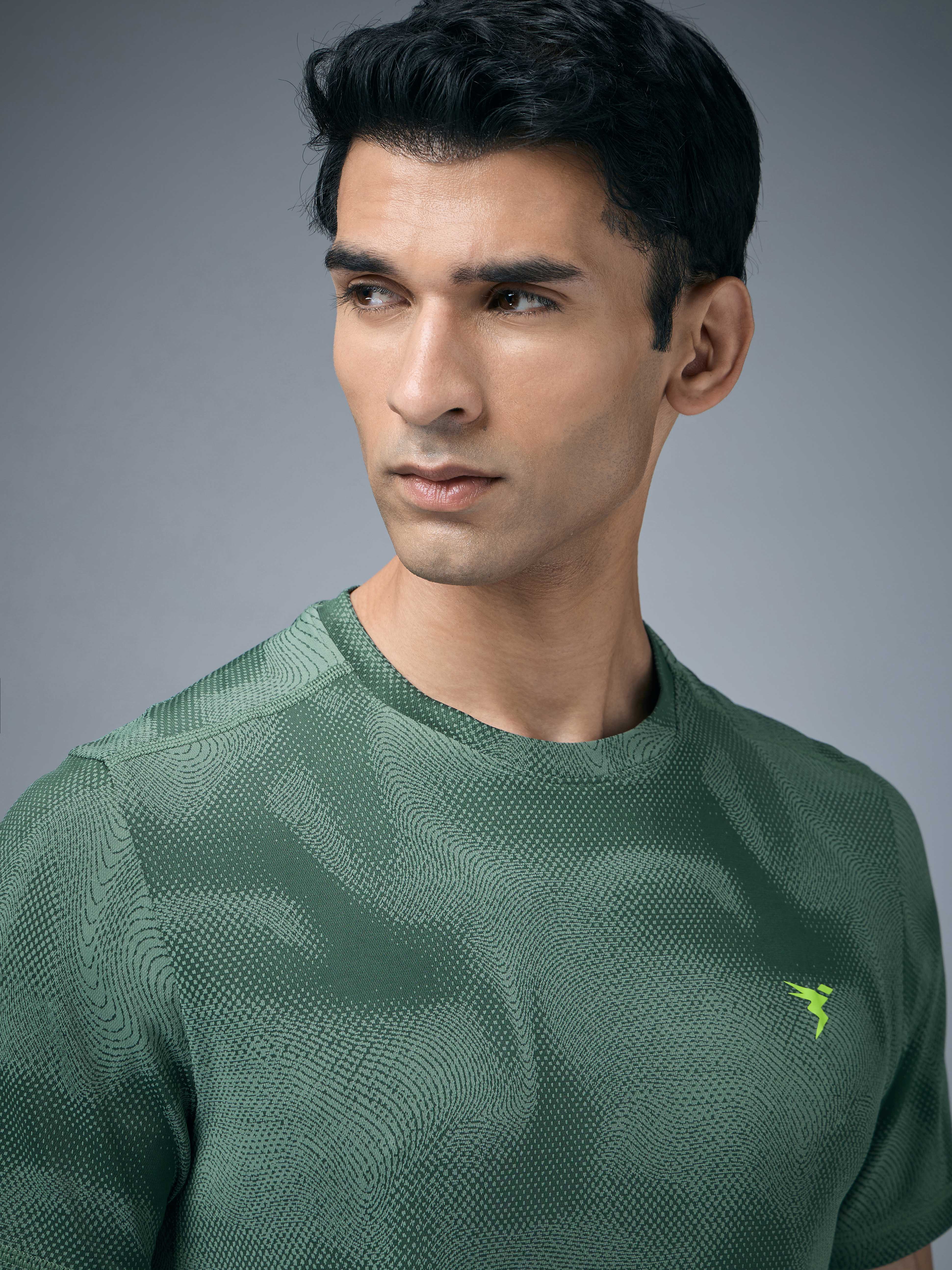 Men Jacquard Slim Fit Crew Neck T-shirt with DOUBLE COOL - Image 6