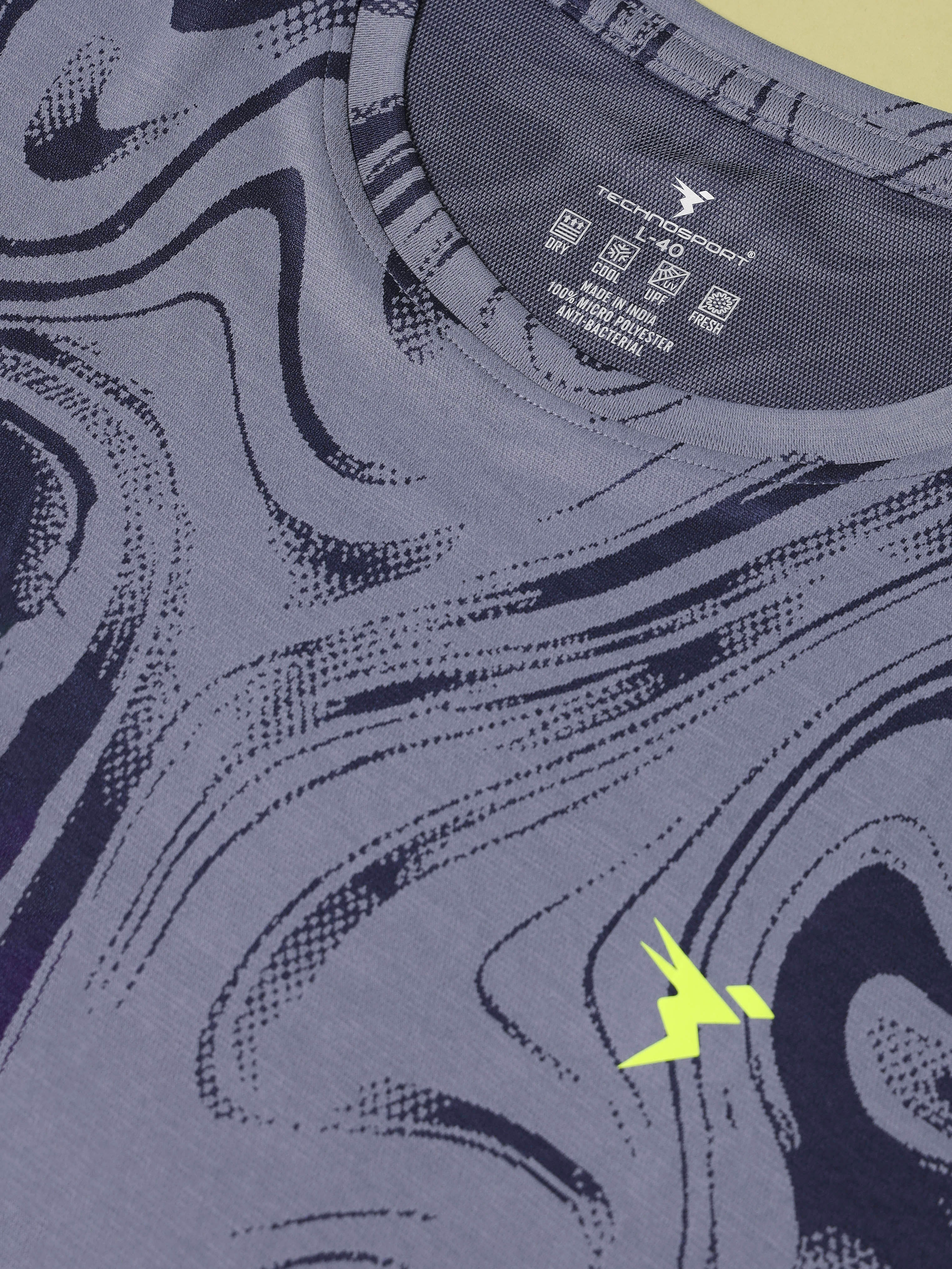 Men Jacquard Slim Fit Crew Neck T-shirt with DOUBLE COOL - Image 7